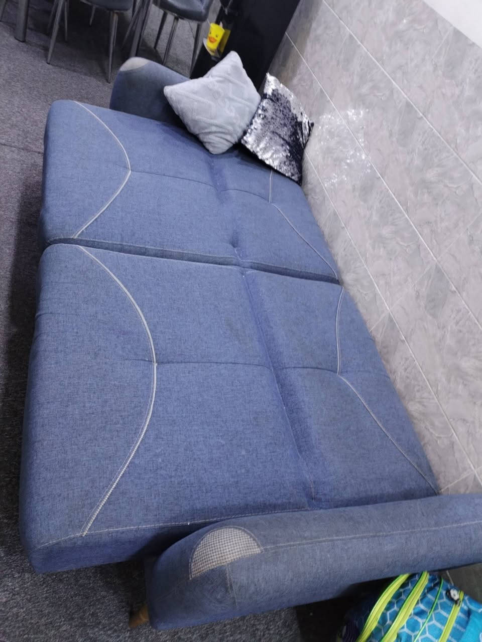 قنفه ثلاثيه تركيه تتحول سرير بحاله جيده ومريحه كولش سعرها 125 العنوان الدوره حي اسيا


**إذا كنت صاحب هذا الإعلان وتريد حذفه لأي سبب، رجاءا أرسل رسالة إلى الدعم الفني**