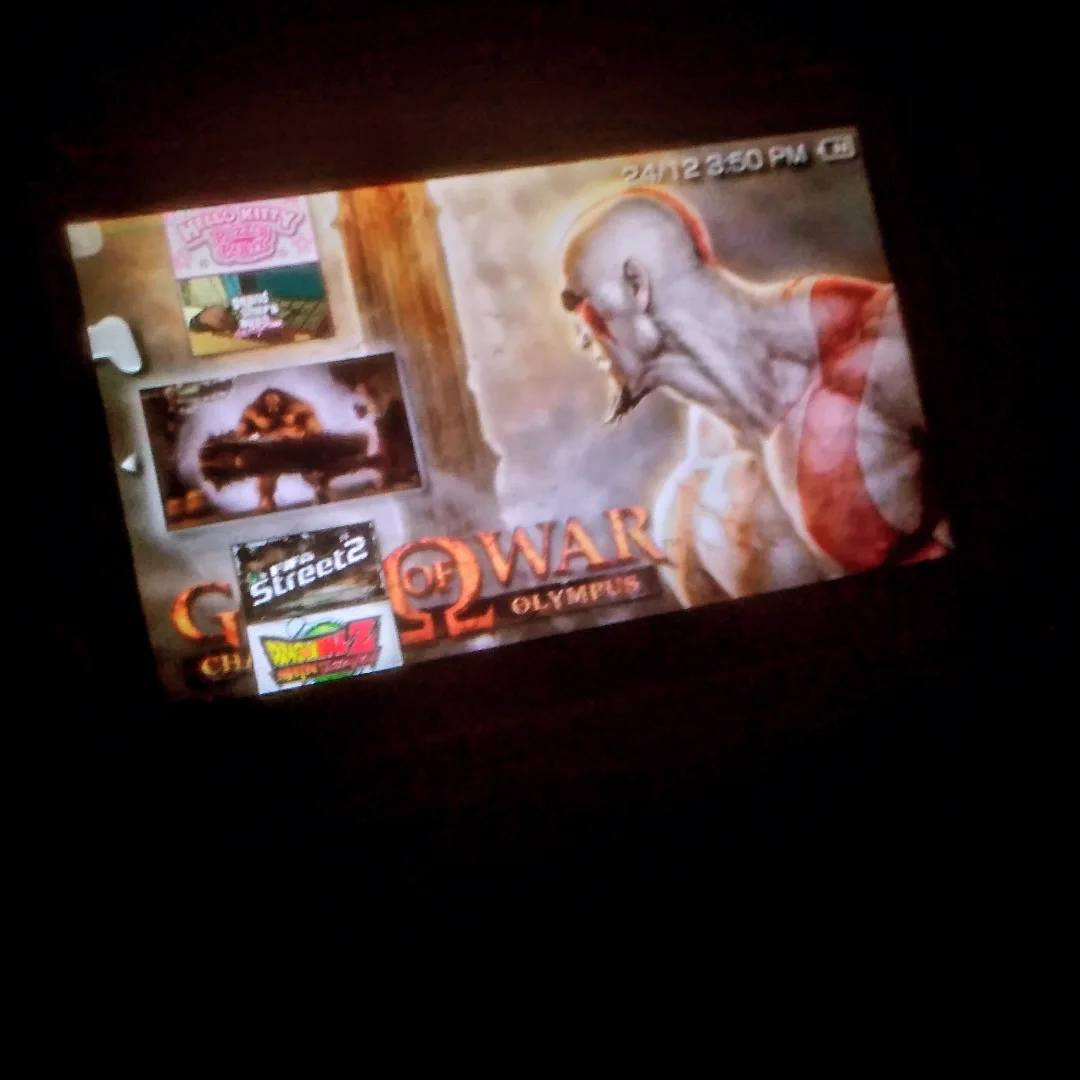 سلام عليكم 
جهاز العاب محمول
(PSP GO) SONY
يحتوي على الكثير من الألعاب المميزة 
حالة الجهاز جديد يأتي معه شاحن اصلي الخاص وبه ويمكنك تنزيل الألعاب عن طريق ربطه بجهاز الكمبيوتر
السعر 265 الف شامل أجور التوصيل 
للحجز والاستفسار 
***********
