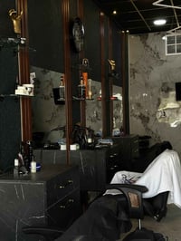 حي السكر • حلاق ماهر • قرب جامع الرحمه