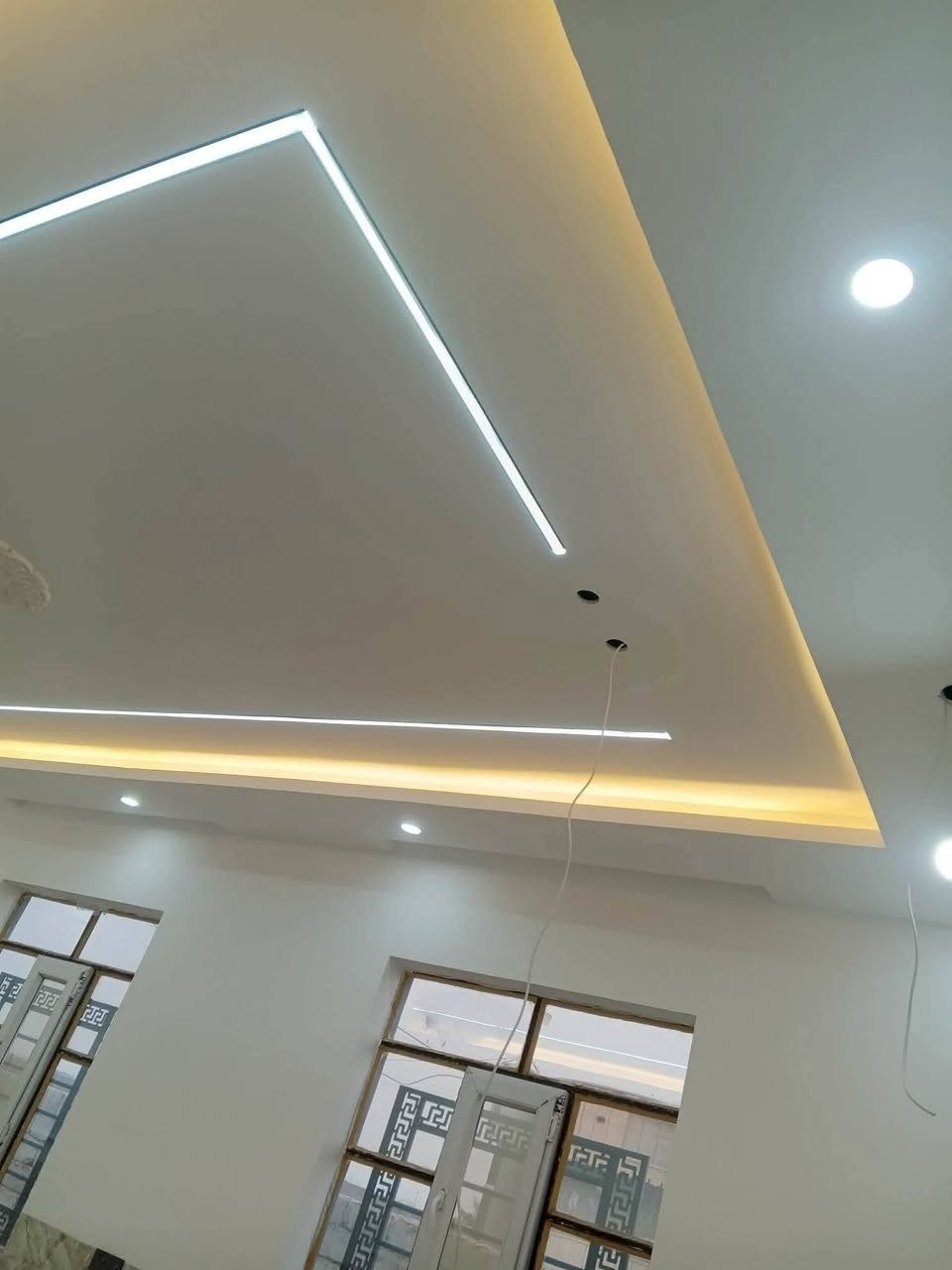 سلام عليكم
ديكورات مغربي متفرغ حالين
الشغل هندسي
 وبسعر مناسب كلش
نموذج من اعمالنا 
جميع ديكورات 
1- جبسن بورد و تغليف الجدران  بوكسات قواطع مغربي +  بورد + بوردx
2- فلين + بديل خشب+  
3- ديكور بلازمة. 
4- سحبات داخليه وخارجيه
5- نشتغل جميع محلات والمجمعات  بكادر مميز
يوجد لدينا كادر مجمعات بسعار مناسبه جدن
التواصل *********** واتساب
