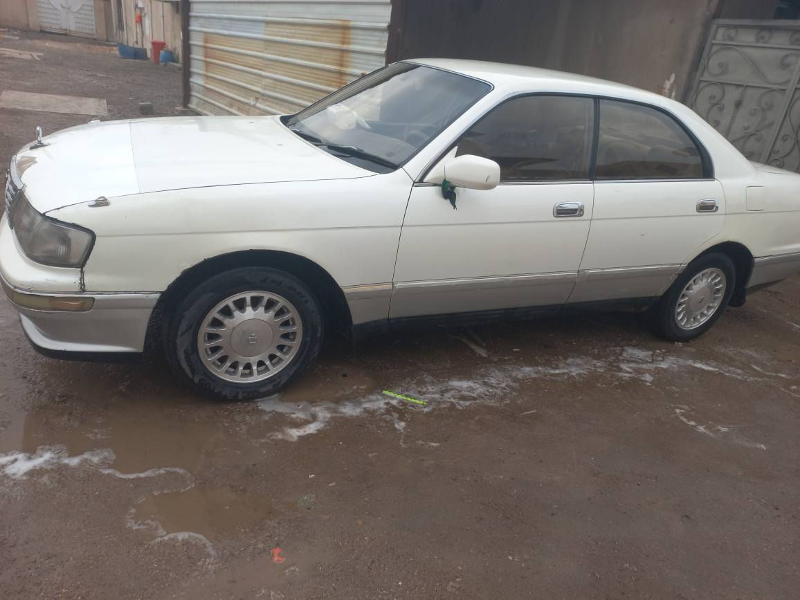 السلام عليكم بطه فصل سياره جاهزه حداديه مكينه كير سياره شوف العين بسمي رقم انكليزي سنويه 2030 سعر 57 وبيها مجال رقم تلفوني *********** البصرة, العراق
