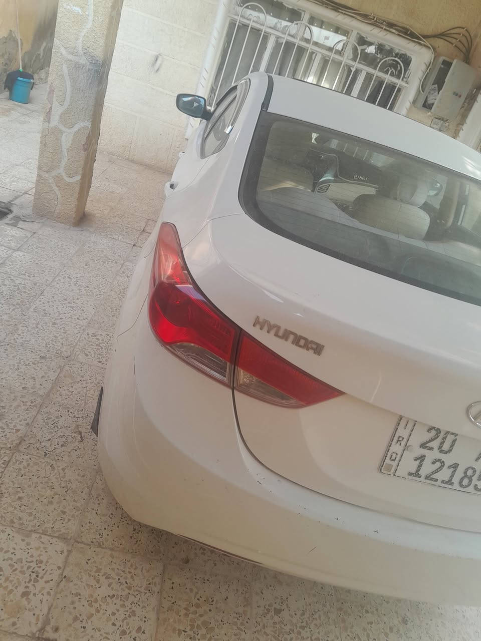 سلام عليكم 
النترا 2012 خليجي 1600 سلايت 
السياره بيها طخه من كدام دعاميه مبدله وبخشم الشاصي لا كص ولا لحيم 
السعر 105 وبيها مجال 
***********
