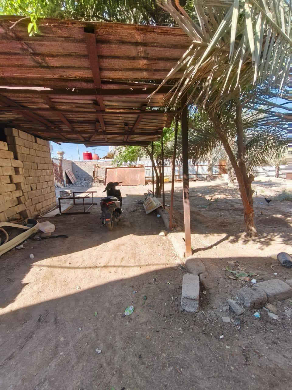 بيع متوازي نص دونم مع بيت
في منطقة كربلاء عامود125
طريق بغداد كربلاء سايد الدخول
 سند25 طابو زراعي  باسمي
مساحة100مربع غرفتين نوم وصالة واستقبال
وطارمه بناء حديث طابوق
السعر100 قابل لتفاوض ويرهم قسط
اتصال  ‎+964 772 461 7382
‎+964 782 602 9144
غير متواجد على الفيس
ملاحظه انه ابو الدونم دلال ولاشي لحد يغ@@شكم تجي مني تاخذه 
اخوكم ابو ريحانه المياحي تحياتي
