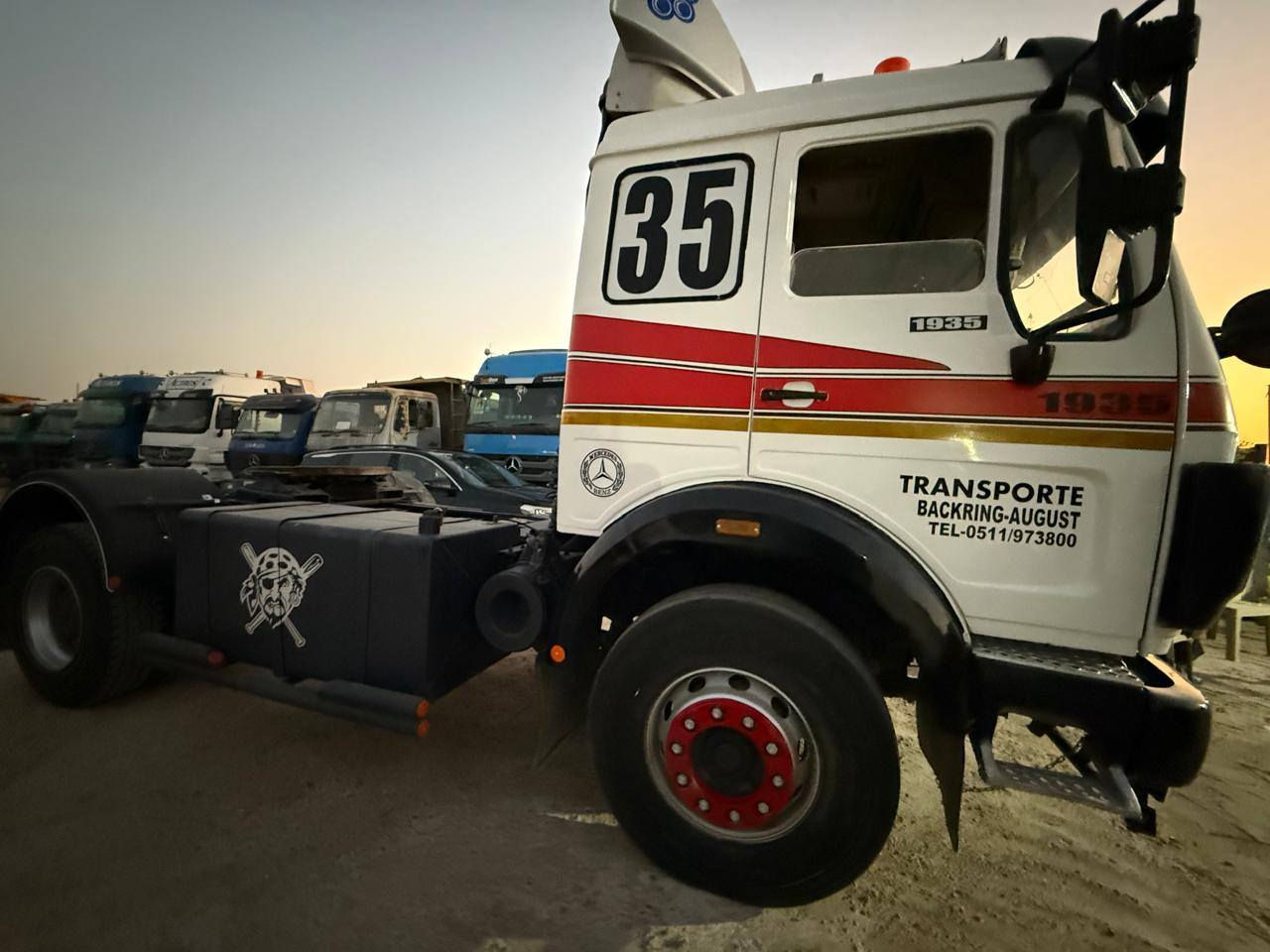 سلام عليكم
للبيع البي ٨٧ مكينه ٣٥ كير ١٦٠ اكسن جي اف شاصي مكفول عربانه عمل طول ١٢.٦٠ 
السعر ٢١٠ استفسار ***********
