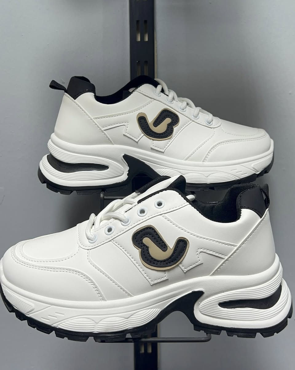 السلام عليكم متوفر ذول الموديلات بحدود 90-95 قطعة ابيع شلع مكاني البياع


**إذا كنت صاحب هذا الإعلان وتريد حذفه لأي سبب، رجاءا أرسل رسالة إلى الدعم الفني**