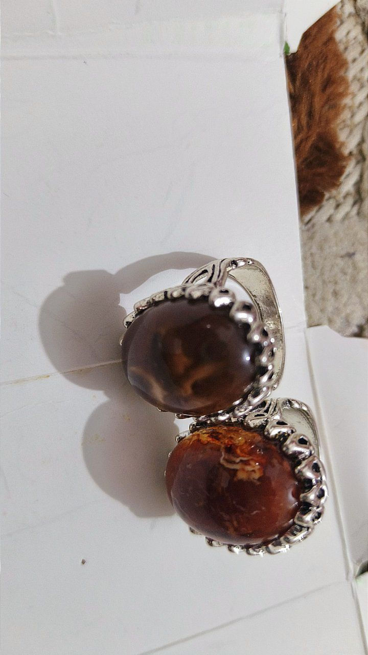 محابس بهذا الشكل طلعلي 
عندي50 محبس اليريدهم مفرد ع4
واذا كلهم شلعه جمله ع3 وبالعافية 
شيطلع يطلع بالعافية لان ماعرف بيهم 
الي على باب الله ويفيدنه يتواصل وياي


**إذا كنت صاحب هذا الإعلان وتريد حذفه لأي سبب، رجاءا أرسل رسالة إلى الدعم الفني**