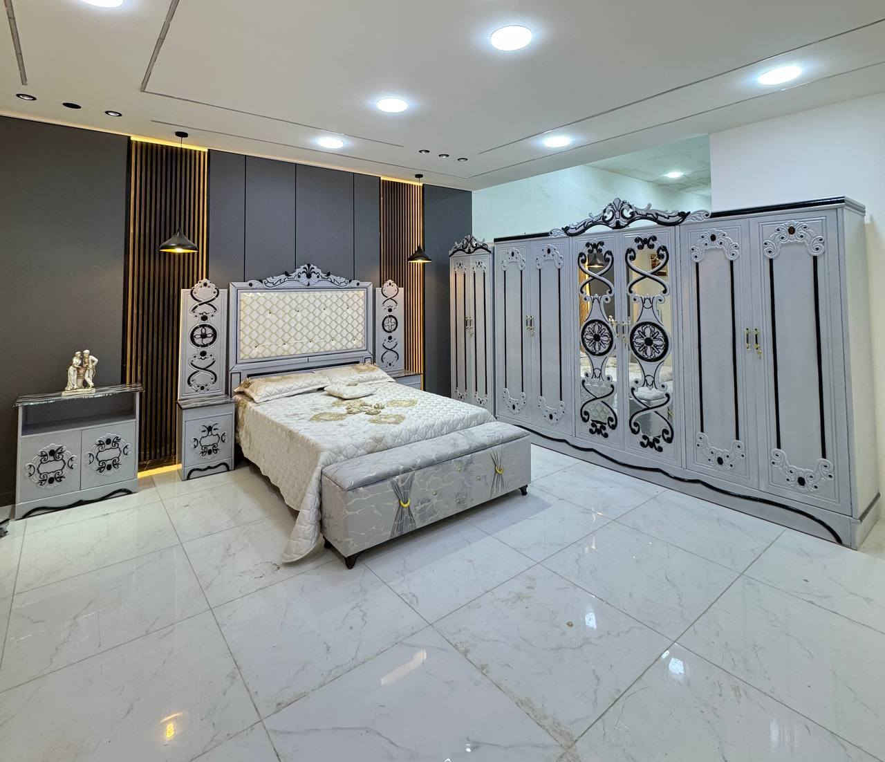 السعر // مليون فقط 😍

🔅تفاصيل الغرفة المرمري  ....

 خارج ٤ملم ام دي اف 🔺
وداخل معاكس ٣ملم 
صبغ حراري  درجة اولى 

عدد القطع  ٧ قطع 😍
🔺1 //جرباية  قياس  ١٦٠ × ٢٠٠ 
🔺//ميز جانبي ايسر قياس ٥٠
🔺2// وميز  جانبي  قياس ٥٠
🔺3// زاوية ارتفاع مترين عرض ٨٠
🔺4// وميز بلازمه  
🔺5//وميز مراية ارتفاع مترين عرض ١٢٠
🔺6// وكنتور ٦ باب  ارتفاع مترين و١٥ طول ٣ متر و١٥

القطعه الثامنة حسب الطلب 
شازلون سعرها ٥٠ الف
شازلون مخزن ٧٥ الف


**إذا كنت صاحب هذا الإعلان وتريد حذفه لأي سبب، رجاءا أرسل رسالة إلى الدعم الفني**