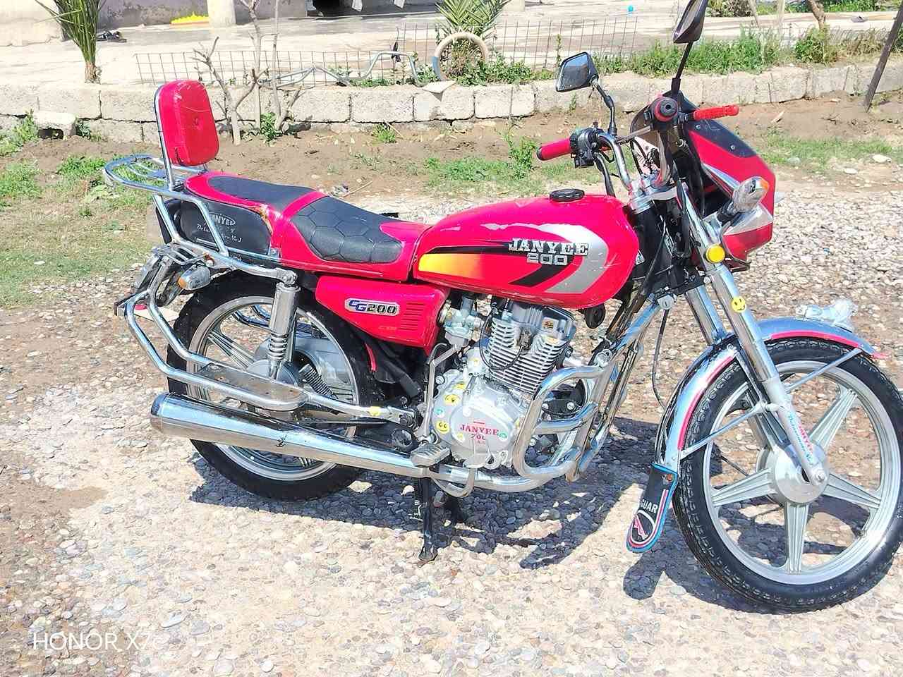 السلام عليكم موطور للبيع او مراوس
جني كله موديل2023✅ منفيس موجود 
محرك كهربايات كلها بل شرط ما بي نقص برغي تواير جدد موطور نضيف احلا من الصور كلو علا وضع الشركه 
مكان الزاب الشراي يتصل عل رقم ***********
