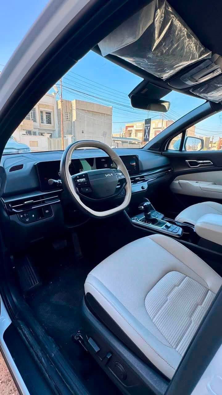 للبيع كيا سبورتج 2026 خليجي بسعر مناسب جدا 🔥
رقم أربيل باسمي مكفولة كفالة عامة على وضع الوكالة السيارة  
للاستفسار 0788880011

أبرز المواصفات:
✅ تدفئة وتبريد للمقاعد الأمامية
✅ جلد + مقاعد كهربائية
✅ شاشة بانورامية متصلة + Apple CarPlay
✅ كاميرا 360°
✅ بصمة تشغيل ودخول ذكي
✅ فتح صندوق كهربائي
✅ نقطة عمياء
✅ مثبت سرعة + أوضاع قيادة (Drive Mode)
✅ شاحن لاسلكي + Bluetooth + Type-C
✅ تدفئة مقود
✅ تحكم مناخي ثنائي
✅ حساسات أمامية وخلفية
✅ إنارة LED + زينون + كشافات
✅ جنوط 19 إنج
✅ مرايا كهربائية قابلة للطي مع إشارات
✅ Auto Hold + ABS + مانع انزلاق + نزول منحدرات
✅ 6 Airbags


**إذا كنت صاحب هذا الإعلان وتريد حذفه لأي سبب، رجاءا أرسل رسالة إلى الدعم الفني**