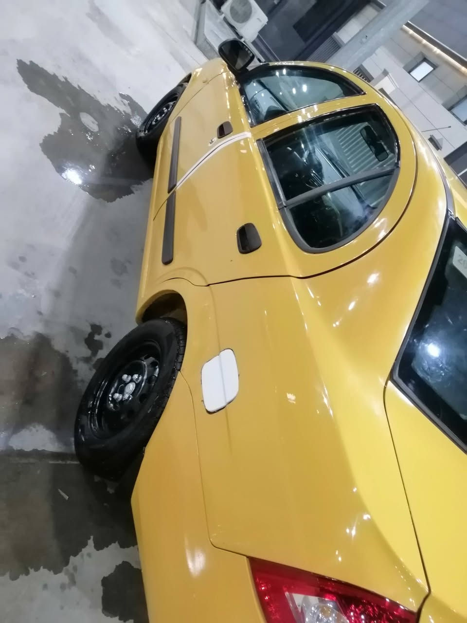 السلام عليكم سيارة طيبه موديل ١٦ رقم واسط مشروع وطني سنوية لل ٢٨ خط وبحث وغرامات مصفر تحويل ثاني يوم السيارة مكفوله مكينه وكير وتخم تاير جديد حداديه جديده السيارة جاهزه من كلشي مال جناي مكاني كوت مركز مدينة السعر 42 وبي مجال للاستفسار الاتصال على الرقم *********** أثير ***********
