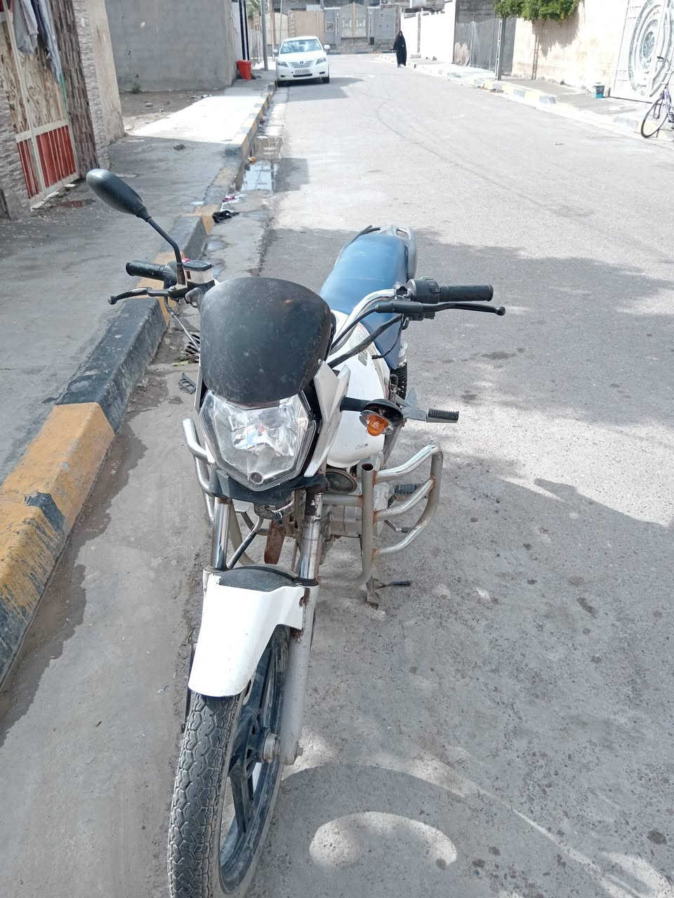 السلام عليكم للبيع السعر ٧٠٠الف مديل ٢٠١٩ محرك ١٥٠ اتصل علا رقم *********** بي مجال
