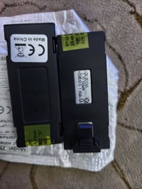 بطاريات • درون