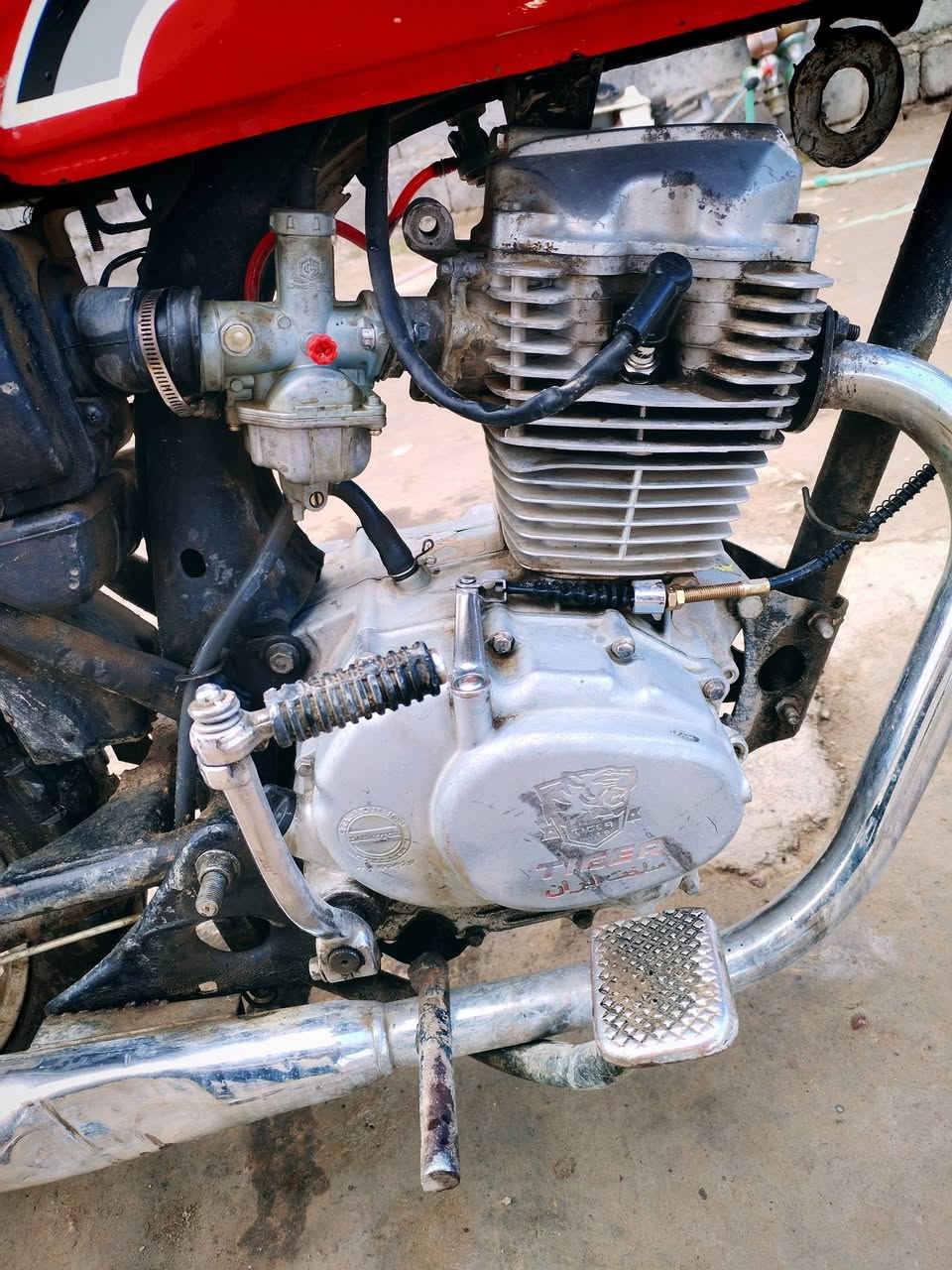 ***********
السلام عليكم
موطور بارت
السعر 150 بي مجال
