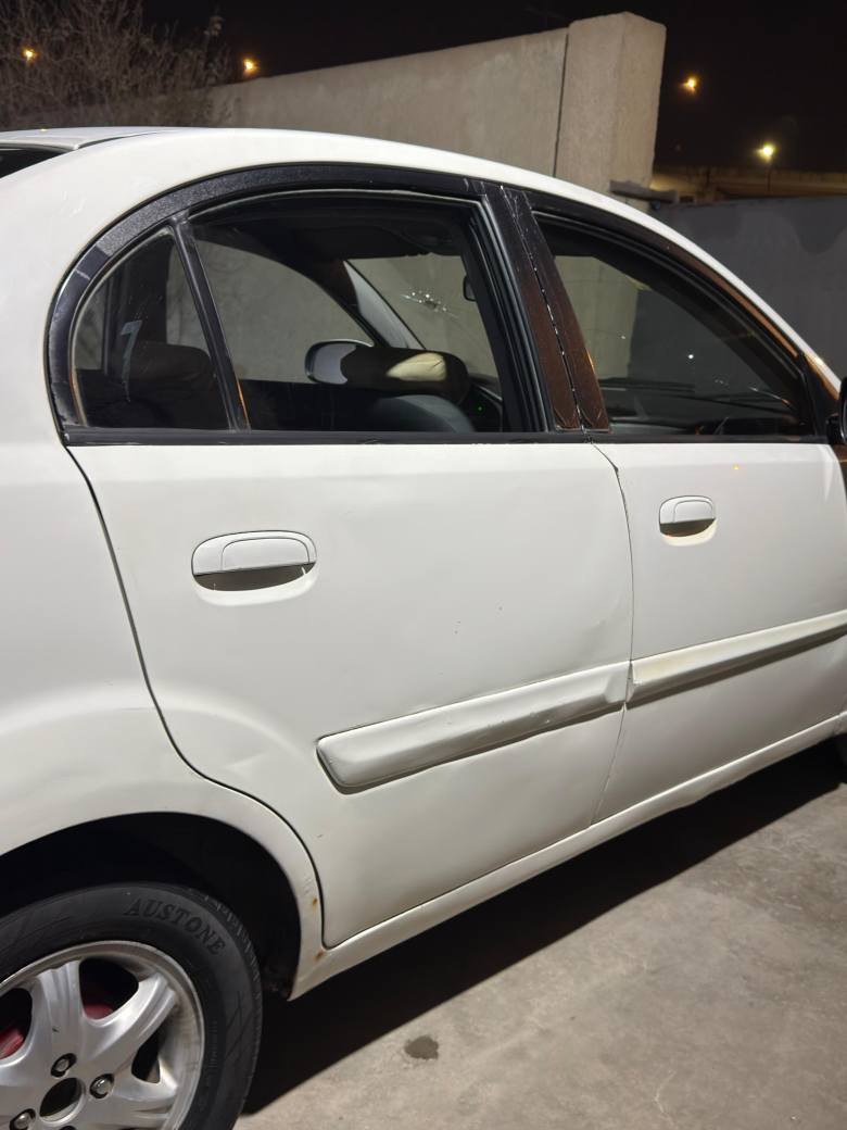 السلام عليكم كيا ريو موديل 2012 
مكينة 1600 رقم بصره تحويل 
سنويه 2028 سياره بيها صبغ بدون ضربة 
مكينه كير كفاله السعر 75 وبيها مجال قليل
 رقم الهاتف *********** البصرة, العراق
