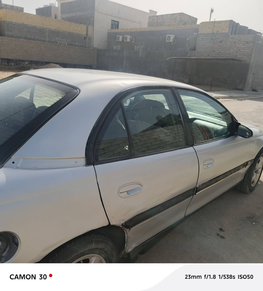 اوبل اوميكامديل 2000بسمي گيرومحرك اثنين بوضعيه جيده 30ورقه بصره قضاء الصادق هاتف ***********
