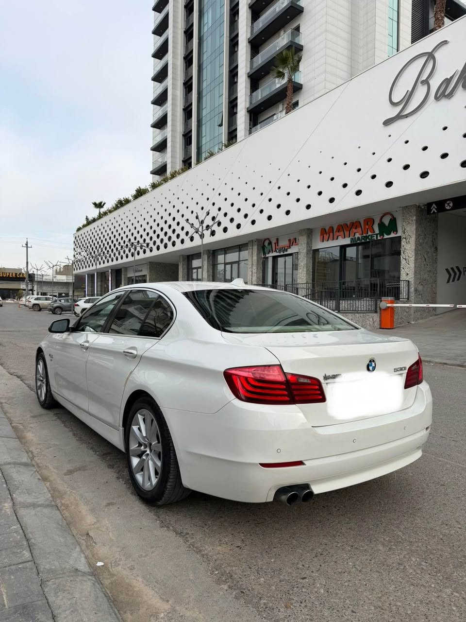 Bmw 520i 2014 sharika hawler
2 swij zaman sharika orush
155 mile roishtya 
Slait
5 parda 
Naw zard
Basma w zorr muasafati tr….
185 waraqa w mu3amalaki kam
*********** - whatss app - korek أربيل, العراق
