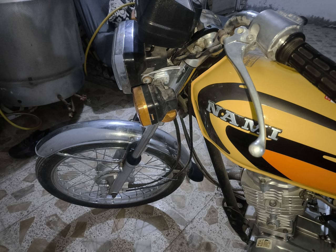 دراجه نامه مديل ١١ تعمير جديد صاله شهر والدراجه مضمومه اوراق بسمي  استنساخ الصليات ضاعن بس الوصل الاصلي عدي كبل اديرله عد الوكيل سعره ٩٥٠ دراجه جديده كلش بس التصوير ضالمه *********** مكاني حي نهاوند
