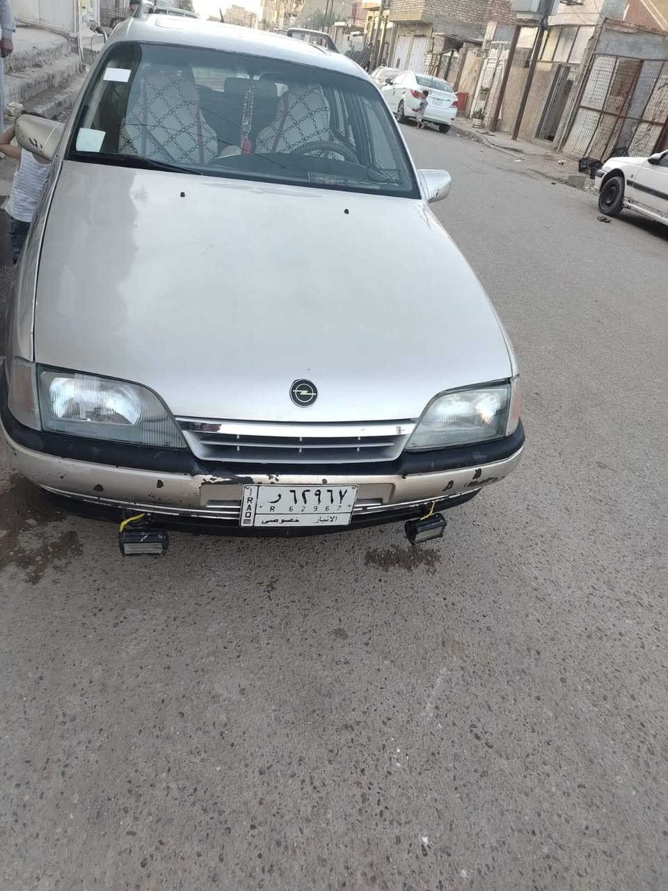السلام عليكم اوبل اوميجا موديل 91 حجم 20 جير عادي رقم انبار ثانويه 30 صدر عمامي صدر خلفي جديد تخم تاير جديد كهربائياتها كلها كامله وشغاله عنواني بغداد البنوك سعر 30 وبيها مجال بيع مستعجل رقم الهاتف ***********
