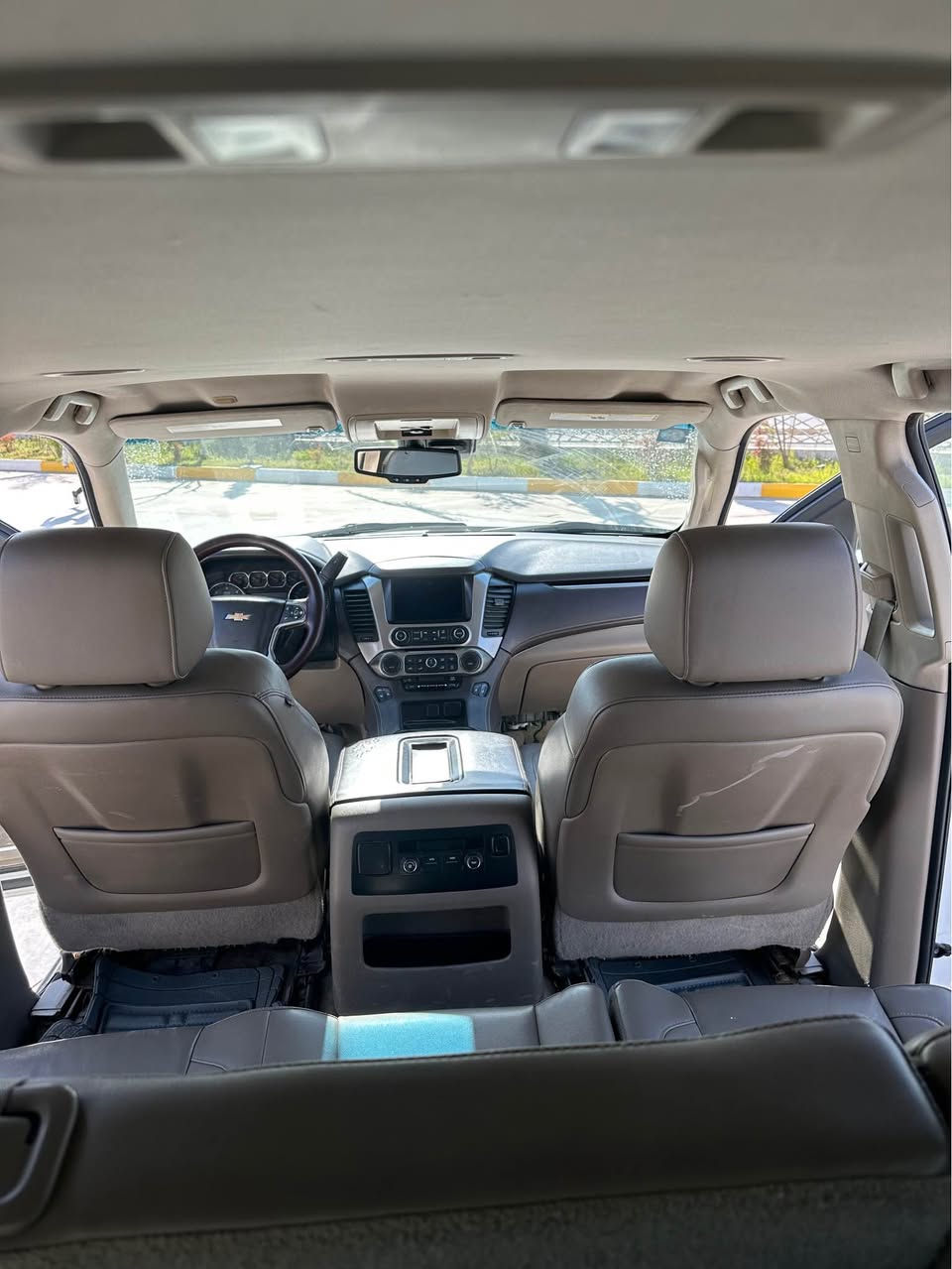 السلام عليكم
تاهو 2015
للبيع او مراوس بـ لاندكروز 
مواصفات LT
رقم بغداد 
السياره بيها 3 قطع صبغ
السياره نضيفه و نصبتها احلا من الصور
شرط التحويل 
مكان السياره بعقوبه تقاطع القدس
السعر 275$ و بيها مجال 
*********** بعقوبة, ديالى
