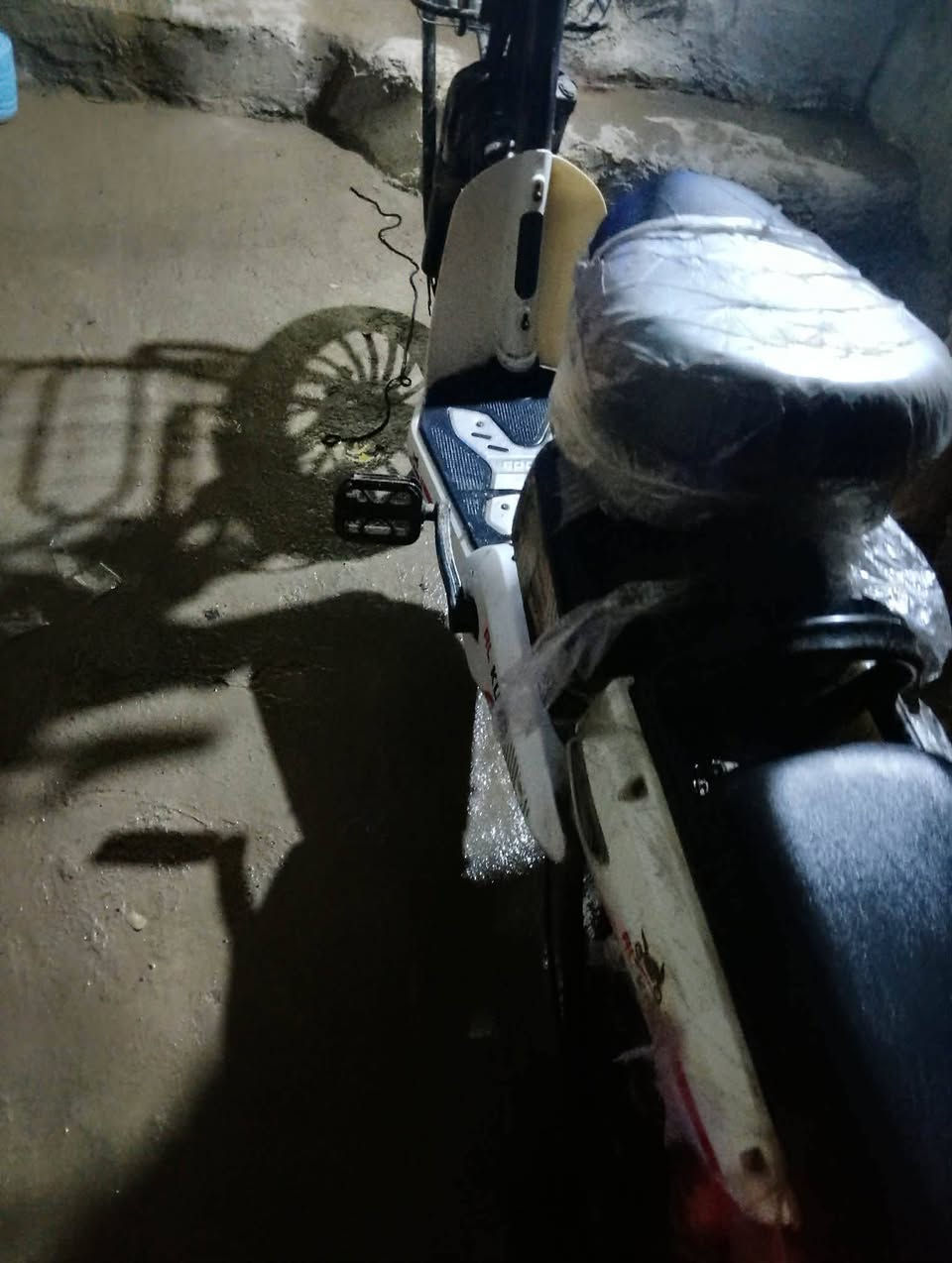 ماطور شحن للبيع السعر 200 بي مجال ***********
