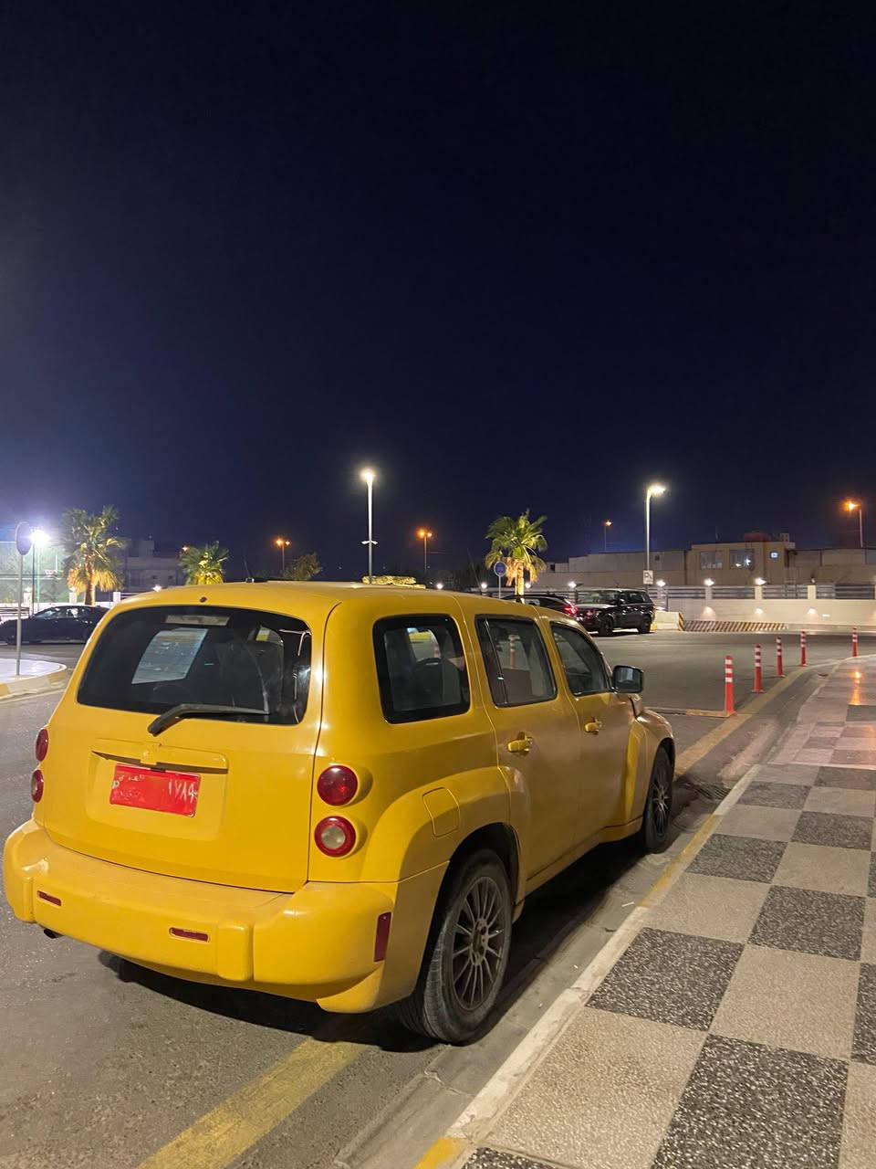 سلام عليكم
سياره شورفر HHR للبيع  

 سياره 2009 

  السياره رقم جديد الماني  أجره 

 مصبوغه عام لجماليه 

 سياره مكفوله كير  ومكينه جديده. 

أربع  تايرات  شادهن جدد 

 سياره مابيها أي  نقص

 

مواصفاتها 

 جامات كهربأي

  شاشه +كامره خلفيه 

 دواخلها جدد سود  على وضع شركه 

 تحكم ستيرن

 مثبت سرعه 

  دشبول   شاشه

سعر 50$  وبيها مجال  

 اخوان. سياره  جديده بس محتاج فلوس عل بيع اقساط مقدمه 2 مليون باقي شهريه 

  رقم الهاتف ***********
