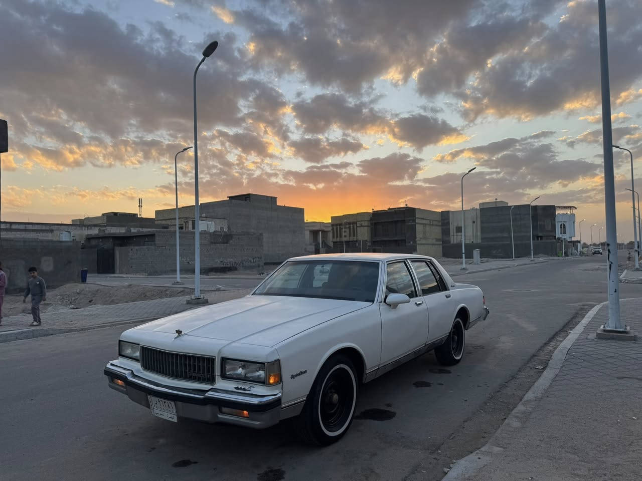 كابرس للبيع 87
مكينة 305 
كير 200 
سعر 38 ورقة
*********** 
واتساب فقط.
