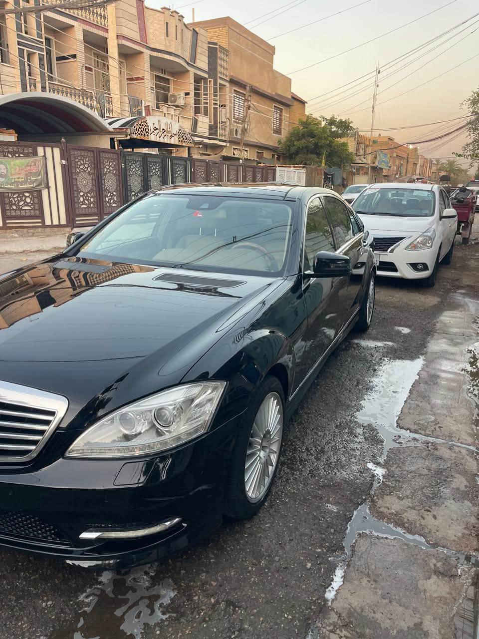 سلام عليكم سياره اس كلاس موديل 2010 بدون صبغ اسود محركها 350  داخل عسلي كلش جديده باسمي بغداد  السعر 23 الف 
الرقم ‭***********‬
