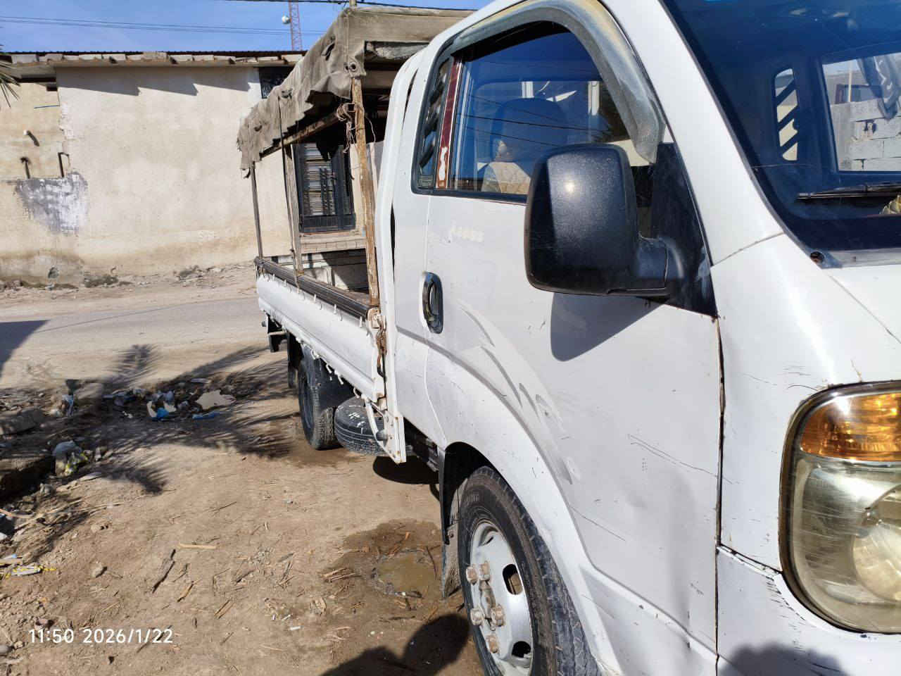 سلام عليكم بنكو فحل البيع مديل 2011مفتوح سياره بلاديه اله الباب اليسر مبدل سنويه 2029رقم نكليزي السياره باسمي السعر 95 وبي مجال وتحويل ثاني يوم***********بصره شط العرب
