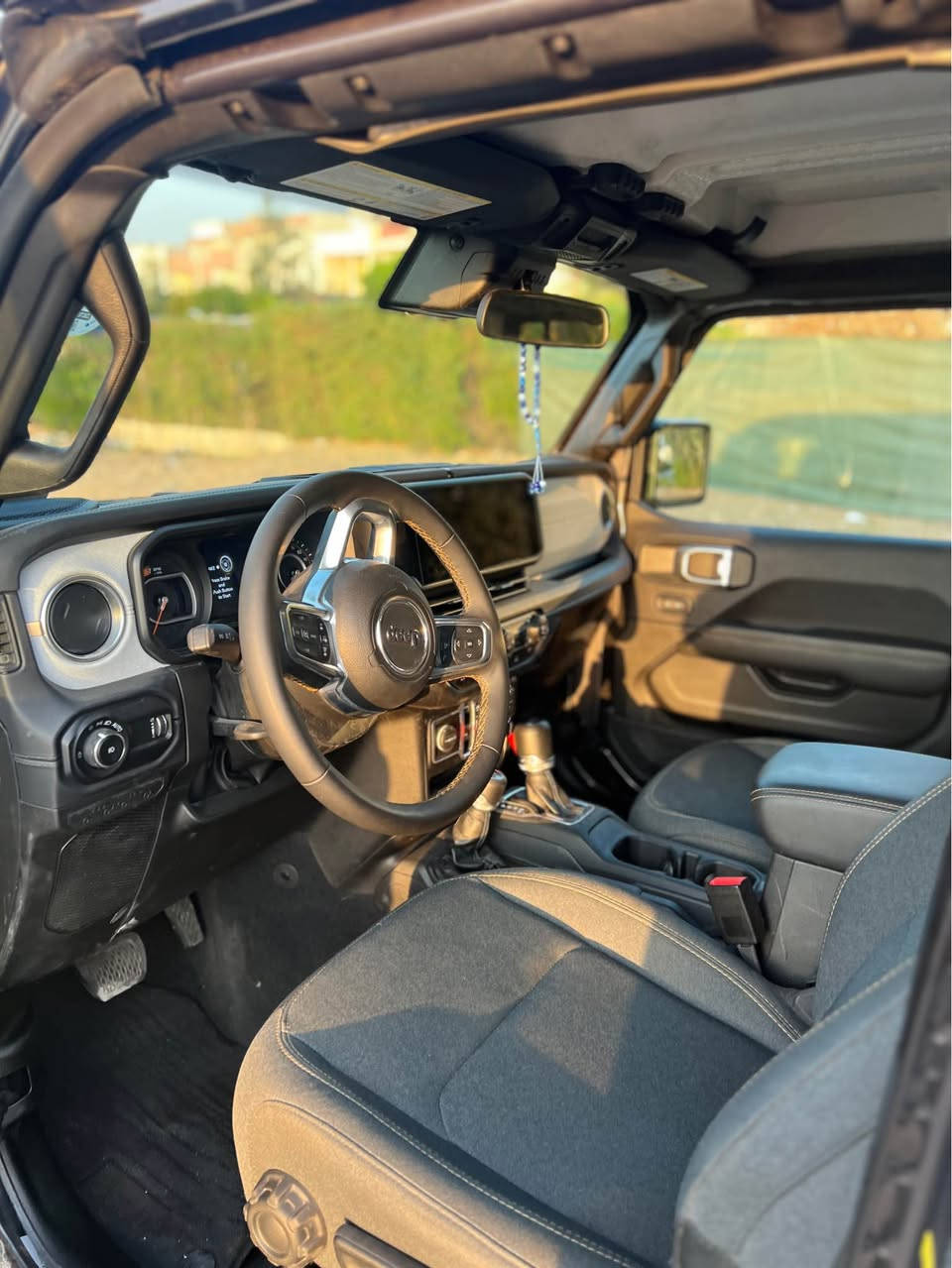 جيب رانكلر 2025 بو فروشتن
ره نك نه فتي  دوو بارجه بلادي كوراه بونيد جه ملوغ
سبغ بستك بن بكلاتي هه يتي
بي داخل 
ارباك سوكان و برده سيستمه 
مواصفات سحارا 
4 بستون توربو
نرخ 250  ورقه كه مك مه جال

تيبني سه ياره كه زماره كاتيه 
فحص و هزا كراوه 
يك مانكى ماوه بو ره قمي 
ناو نيشان هه ولير
***********

جيب رانجلر للبيع مواصفات سحارا 
2قطعه مبدل بلادي 
2025    سعر 250 
4 بستن توربو
رقم كاتي
تترقم شيمال 
فحص و هزا كامل 
باقي فقط ترقيم يعني شغل ساعه Singapore
