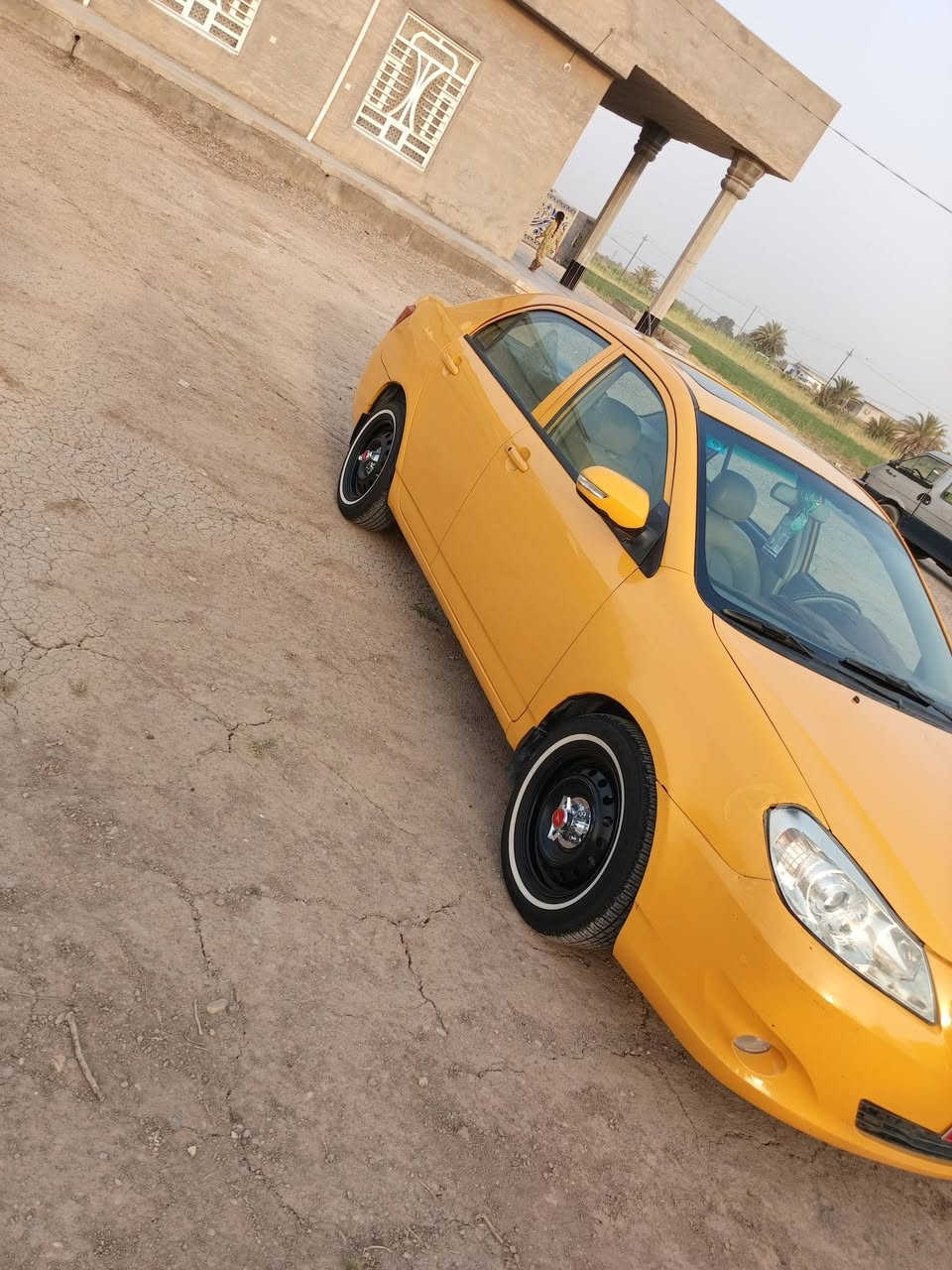 السلام عليكم سياره بيوادي جي 3 موديل 2016 اوتو ماتيك نضيفه  كير مكينه نضيفات تبريد ثلج تدفى  سياره ادمه كامله مسويلهة  تخم تاير  تشغيل بصمه ابواب بصمه فتحه سياره خير من الله كهربيات كله شغاله حسسات كلهة شغاله  رقم بغداد دولي  سنويه جديده لل 28 تحويل ثاني يوم العنوان بغداد التاجي سبع البور  السعر 55  ستفسار اتصال على الأرقام *********** او ،،
***********
