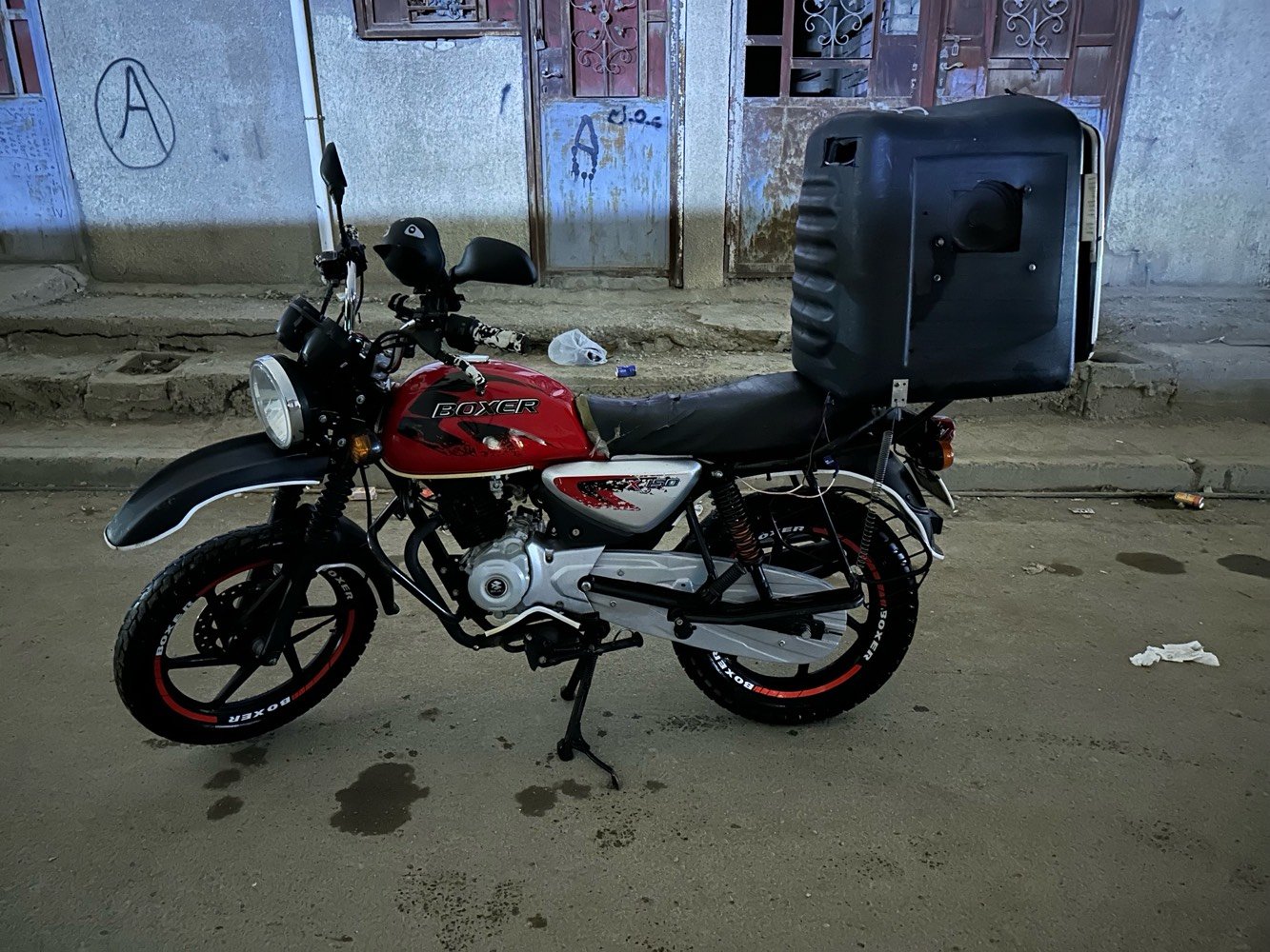 دراجة2023 دراجة نضيفة كلش ومكفولة من كلشي بس الكشن مو مالهة مبدل دراجة اوراق كاملة كبل تروح ترقم اكفلك ترقيم دراجة ابيعة علا حطتهة بيهة غراض صندوك بي سستم مال سماعة كامل سعر بي مجال واني خادم الكم مكان بغداد السيدية