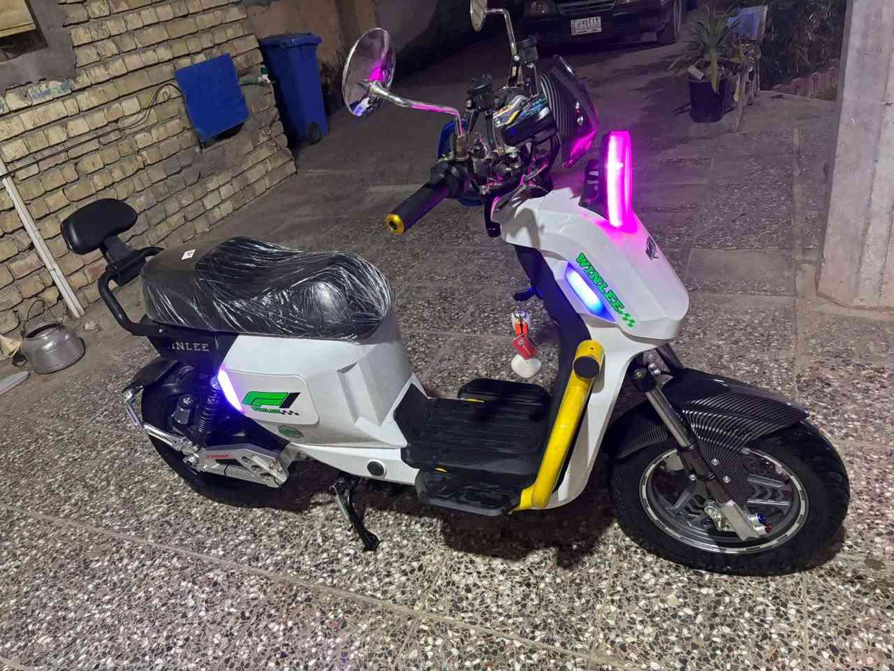 سلام عليكم دراجة شحن جديدة موديل 2026شهر 1دبل بطارية مكان بغداد الكمالية السعر 650وبهة مجال حك الجية ***********

