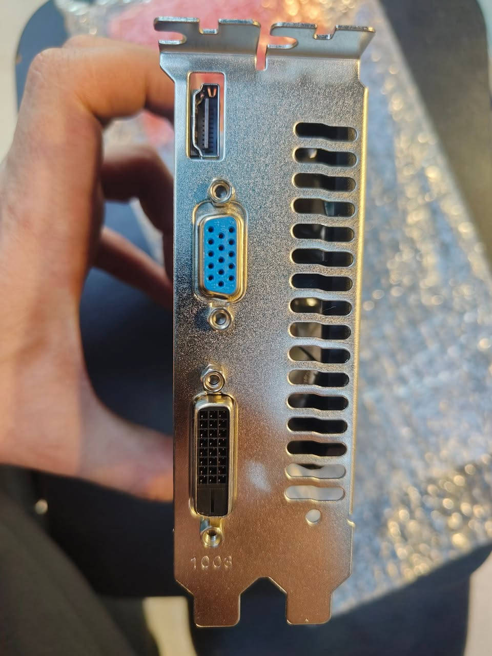 عندي اربع قطع 1050 ti
صيني على 35 الف القطعه واذا شلع على 30


**إذا كنت صاحب هذا الإعلان وتريد حذفه لأي سبب، رجاءا أرسل رسالة إلى الدعم الفني**