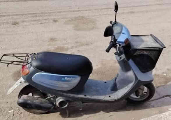 السلام عليكم ورحمة الله وبركاته دراجه ام السله بلاديه نضيفه شغاله كل عطل مابيه للاستفسار مراسلة على الواتساب ***********
