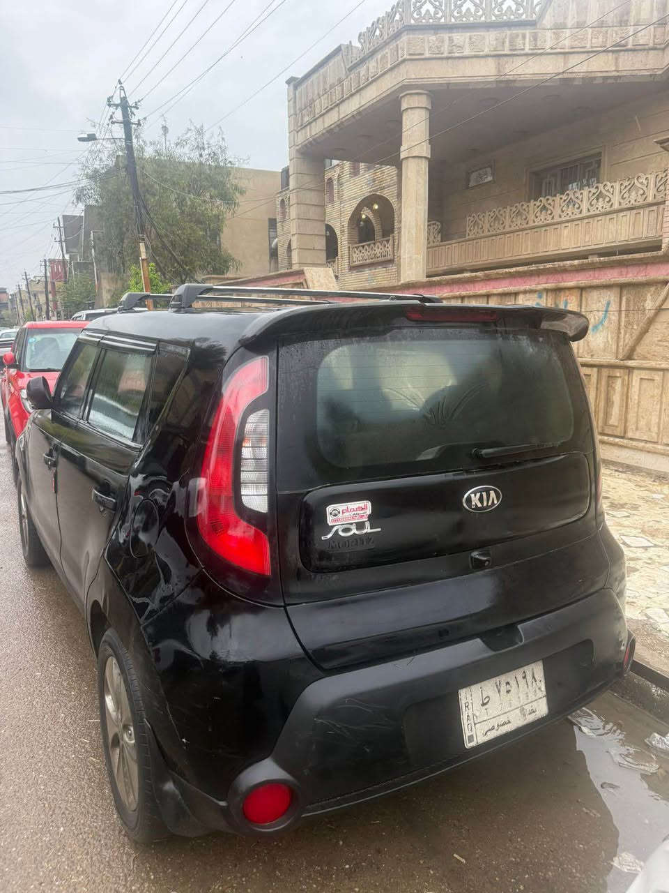 السلام عليكم 
كيا صول 2015 وارد امريكي حادثهة صندوق خلفي موضح بلصور
بيهة طخات خفيفة
الباقي كلة مكفول
السيارة متواجدة بغداد  ب اسمنة تحويل مباشر
رايدهة ب 110 وبيهة مجال 
*********** بغداد, العراق
