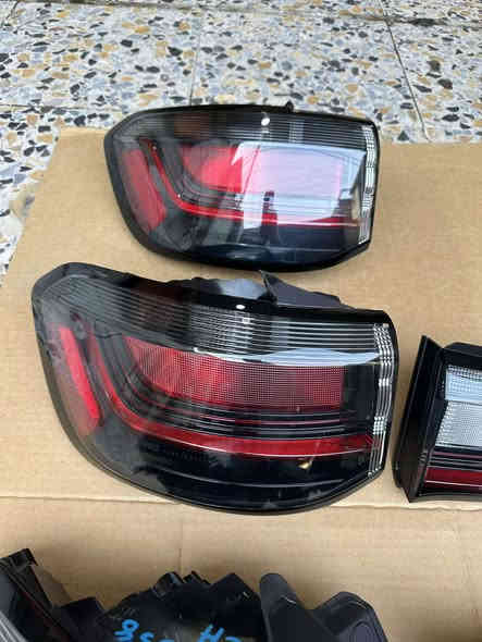 السلام عليكم 

من رخصه الادمن المحترم //

تخم بك لايت كامل 4 قطع اصليات تفصيخ مال الشكل الجديد حصرا جيب كومباس 2022 لل 2026 وشرط الفحص والنظافه فقط بيع بدون مراوس , بغداد واتس اب ***********
