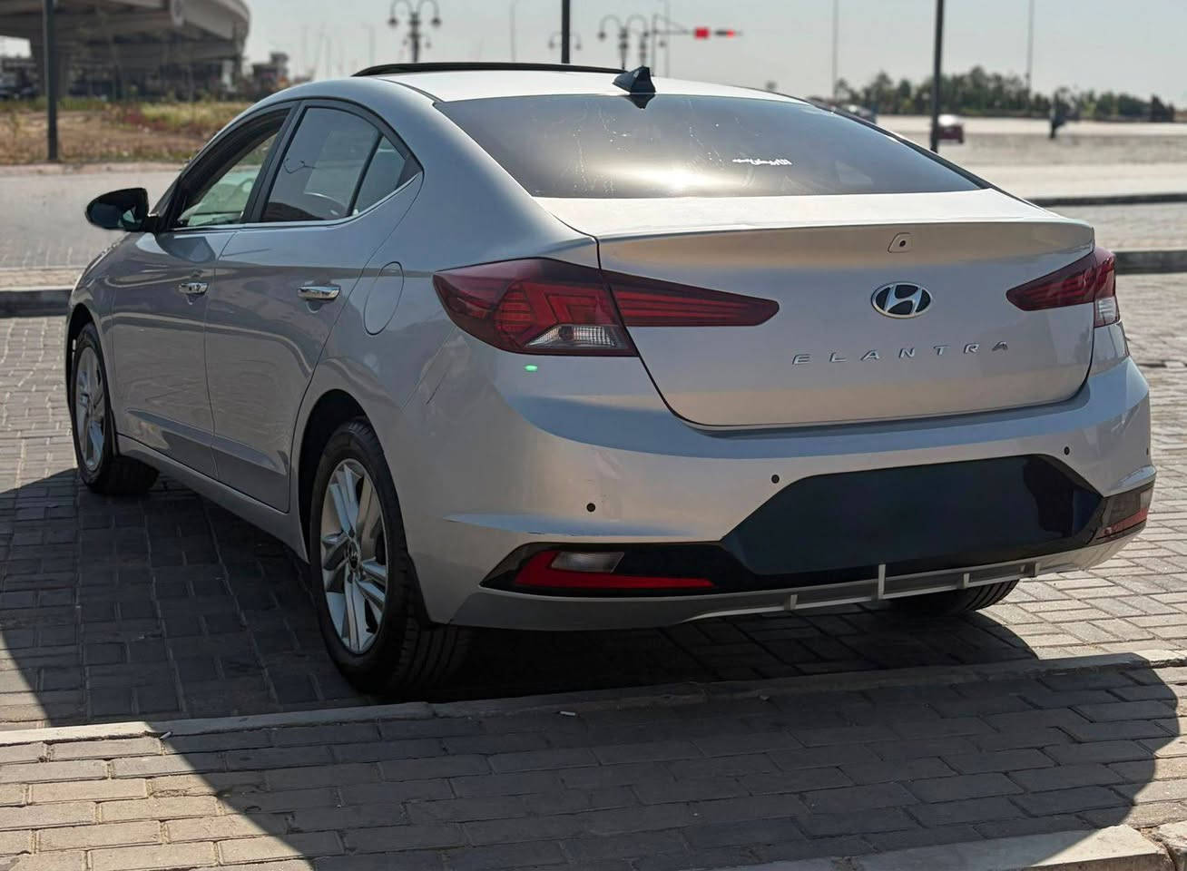 Elantra AD
 2025
 توب لاين
اعلي فئه  بصمه وفتحه 
فبريكا بالكامل 
عداد ٣٥ الف كيلو صيانات توكيل 
رخصه سنه مرور امبابه
حالة السياره زيروو
 المعاينه مصر الجديده 
#متاح_تقسيط بنوك وشريكات
للتواصل 
٠١٥٥٤٢١٨٦٧٠
010 12374747 
٠١١١٦١٢٢٠٤٢


**إذا كنت صاحب هذا الإعلان وتريد حذفه لأي سبب، رجاءا أرسل رسالة إلى الدعم الفني**