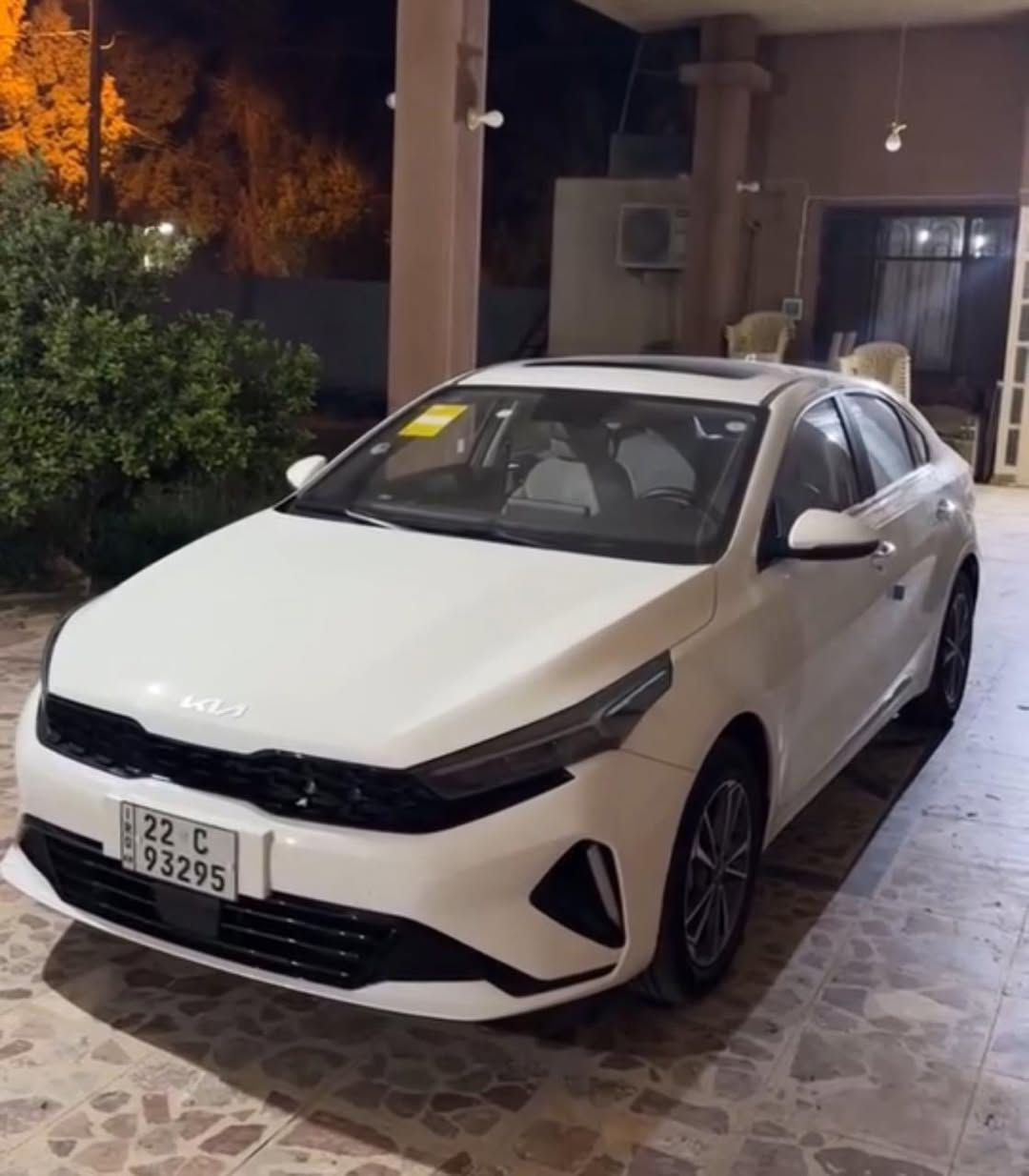 مكلف ب نشر  السلام عليكم كيا كي ثري K3 موديل 2022 
فول  مواصفات تحكم ستيرن كامل سلايد فتحة 

محرك 1500 دبل نوزل 

رقم اربيل بأسمي تحويل مباشر

 ماشية فوك ال 50 الف 

المواصفات 

✅️شاشه كامرة 

✅️تبريد قطعتين + لمس

✅️تحكم ستيرن جهتين 

✅كروز مثبت سرعة 

✅️بصمه أبواب و بصمه تشغيل

✅️شاحن واير لس 

✅️كير طياره 

✅️يدات نيكل 

✅️شاشه بالكير

✅️لايت لد زينون 3 عدسات متحركة + الخلفي هم لد متصل 

✅المري الجانبية بيها اشاير + هيترات 

✅️صندوك ذكي بصمة ( يفتح عند الاقتراب )

✅️كشنات جلد أبيض

✅️سايد بريك بصمة

✅️أوتو هولد (auto hold)

✅️درايف مود 4 وضعيات

‏✅️(sport+eco+smart+comfort)

شاشة عداد دجتل 

وبيها بعد مواصفات 

⬅️ السياره بدون أي صبغ فقط البارد موضح بالصورة ويوجد سونار .

رقم صاحب السيارة *********** بي واتساب 

 المكان بغداد / بسماية 

السعر 135
