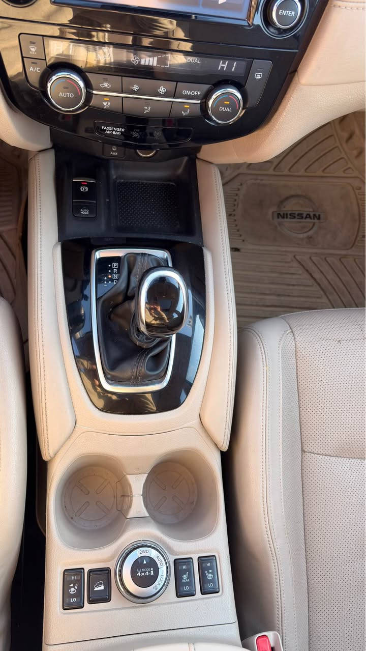 سلام عليكم للبيع او المراوس
Nissan X-TRIAL Platinum 2018
نيسان اكستريل 2018 بلاتينيوم لون مميز 🤎

سعرها 202 وبيها مجال 

خليجي مكفولة كفالة عامة بدون صبغ اعلى فئة للاخير 
صفر شركة مهند

سيارة مال بيت ما ناقصها مصرف  دينار 

كير ومكينة وتبريد بشرط 
دهن يتبدل بوقته وما محتاجه مصرف نص دينار 
ماشية 72 ميل (يعني 117 الف  كيلو متر)

فول الفول

بانوراما
دفع رباعي تحكمات
بصمة تشغيل
كاميرات 360 درجة
هاندبريك بصمة
صندوك كهربائي
لايت زينون دوار
رادار امامي 
رادار جانبي ونقاط عمياء
رادار خلفي 
محافظة على المسار
سستم صوت Bose
رادار قرائة اشارات مروريه للسرعه واظهارها على شاشة السائق
رادار لاين اسيست(تحذير الخروج عن مسار الطريق)
أوتو بريك تفاعلي امامي وخلفي
كشنات امامي كهرباء 
كشنات امامي تدفئة
بصمة ابواب
كشنات خلفي تدفئة
تدفئة ستيرن
محافظة على المسار
اوتو هولد
مانع انحدار
داخل بيجي
بلاجكتور
وضع ECO اقتصادي
كشنات جلد
حساسات 
مرايات كهربائية شفط
زراك لايت

وباقي مواصفاتها المعروفه

رقم تلفون
 ***********
*********** دهوك, العراق
