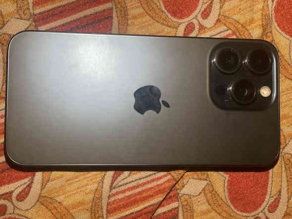 ايفون ١٥ برو ماكس مكفول من الشخط بطاريه ٩١ ذاكره ٢٥٦ جهاز مكفول كفاله عامه شرق اوصط كارتونه موجوده بكاني ديالى كنعان سعر مليون و١٥٠ وبيه مجال ***********
