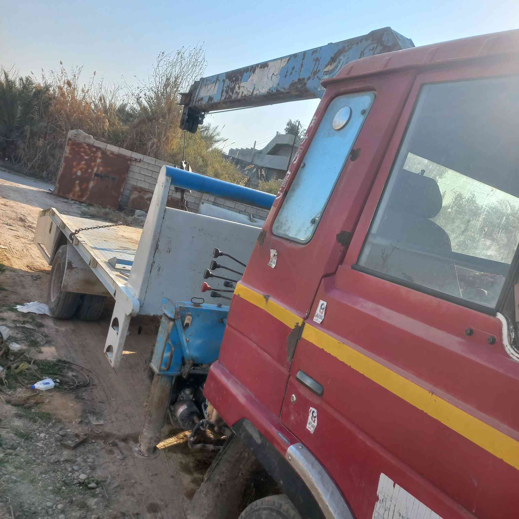 السلام عليكم
كرين نيسان عضم موديل ٩١ رقم نينوى مشروع وطني شرط التحويل.

محرك بي تنقيص قليل كير شرط جهاز تادانا سوبر زت ٣ طن سلايتين جاهز للعمل.

السعر ١٢٠ وبي مجال بسيط 

***********

***********

العنوان صلاح الدين قضاء العلم
