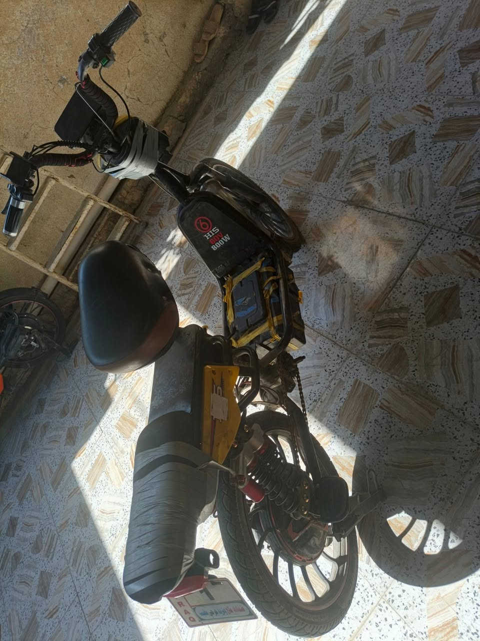 دراجه شحن للبيع
ابعيه على وضعيته 
دراجه بطاريات جديد 
عوزه فقط سكلتر تبديل 
رقم الهاتف ***********
موجود ماسنجر
