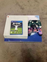 بلي 4 سلم لامفتوح ولا مصلح   جويستكات تجاري جدد ثنين وباقي كيبلاته   ا...