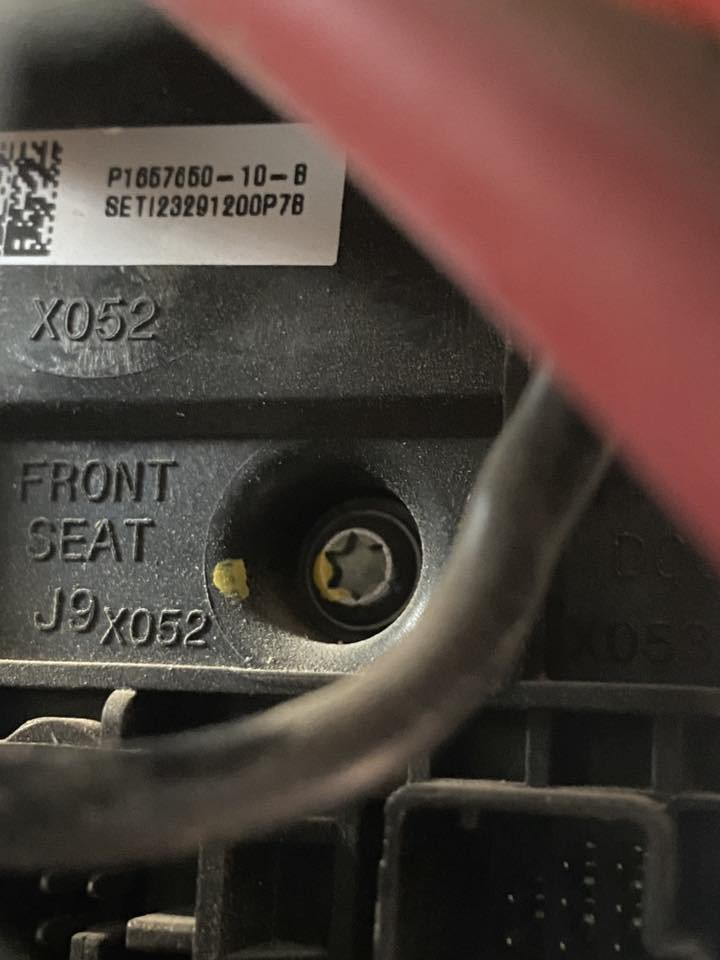 ادوات تسلا لكل الفئات 3/y/x تفصيخ واصلي جديد
برمجه 
صيانه
تشغيل / تبديل بايروفيوز مسح كراش فتح بطاريه عرض خاص 
عمل مفتاح 
عقل ايرباك Rcm
تصليح احزمه
تبديل ماء منظومه
تصليح البطاريات 16/12 فولت
اكسسوارات
واتساب ماسنجر اتصال
***********
***********
