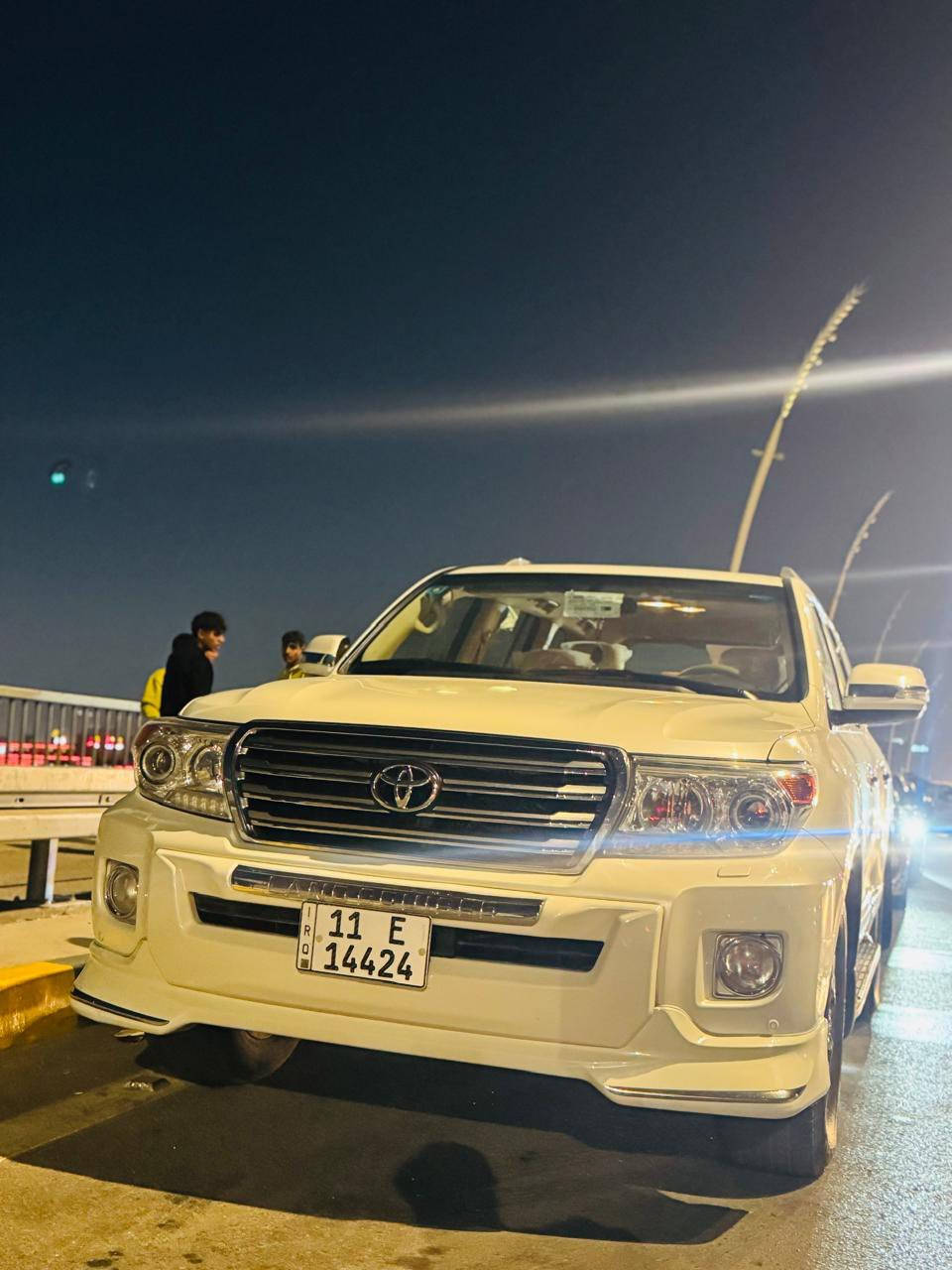 للبيع لاندكروز 2015 بلكارتون
السياره كلش جديده وجاهزه من كل شي 
كفاله عامه 
السياره فول مواصفات 8 ايرباك تشغيل عند بعد سلايد روف كرسي كهرباء 3 دكم سيارت كلش جديده محرك 8سلندر 4.700صدر حداديه كله جديد تخم تاير جديد سيارة احلى من الصور
رقم بغدادومكانها بغداد 
رقم صاحب سيارة ***********

.:: السعر خاص ب رسالة خاص::.
