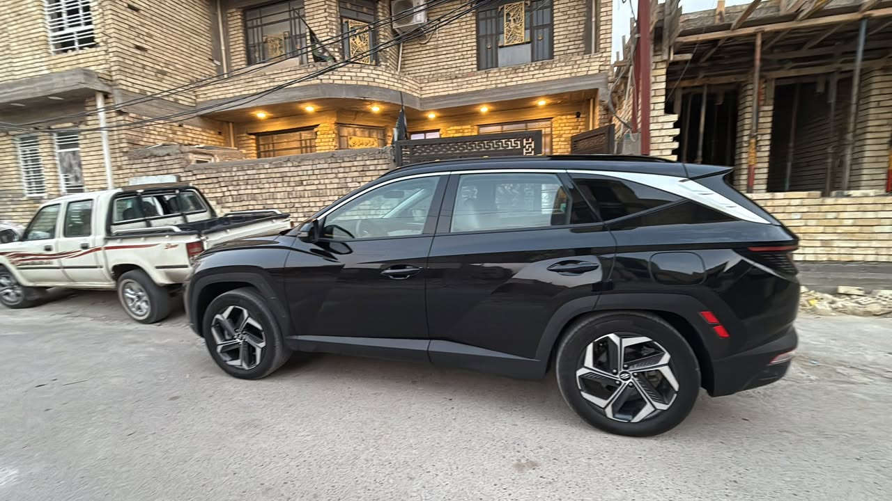 سلام عليكم توكسان مديل 2024 فول مواصفات 3 انظمه شحن +هايبرد+بانزين محرك 1600تيربو سياره بيه كومات مواصفات   *********** الحادث بنيد ودعاميه ايرباك بس ستيرن طاك
