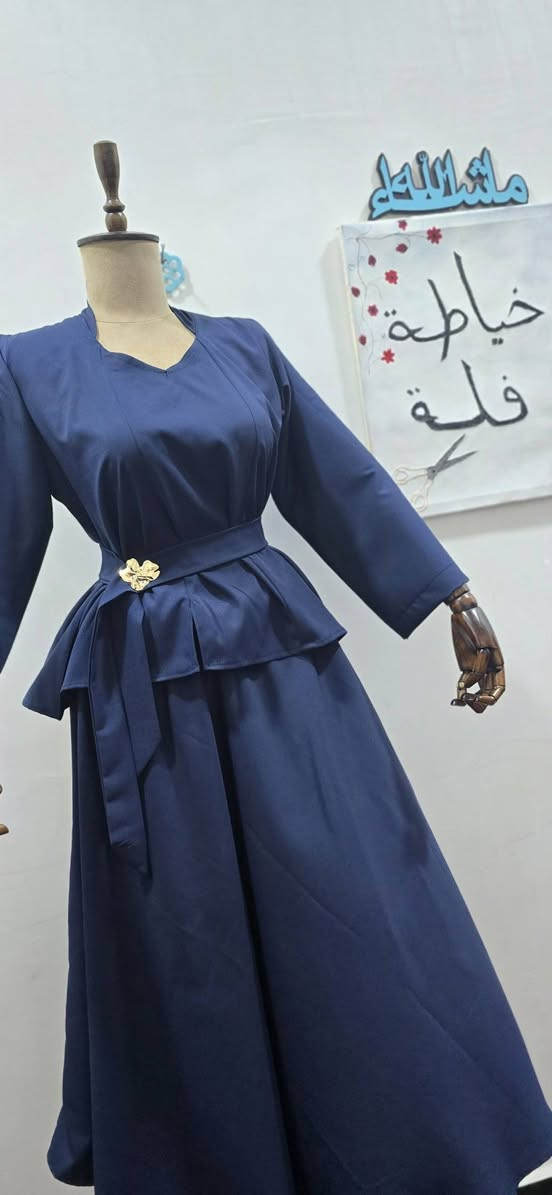خياطي حسب الطلب 🫰
تنوره +قميص 
قماش مايباخ متوفر بجميع الألوان والقياسات 
السعر ٢٢ 😍🫰


**إذا كنت صاحب هذا الإعلان وتريد حذفه لأي سبب، رجاءا أرسل رسالة إلى الدعم الفني**