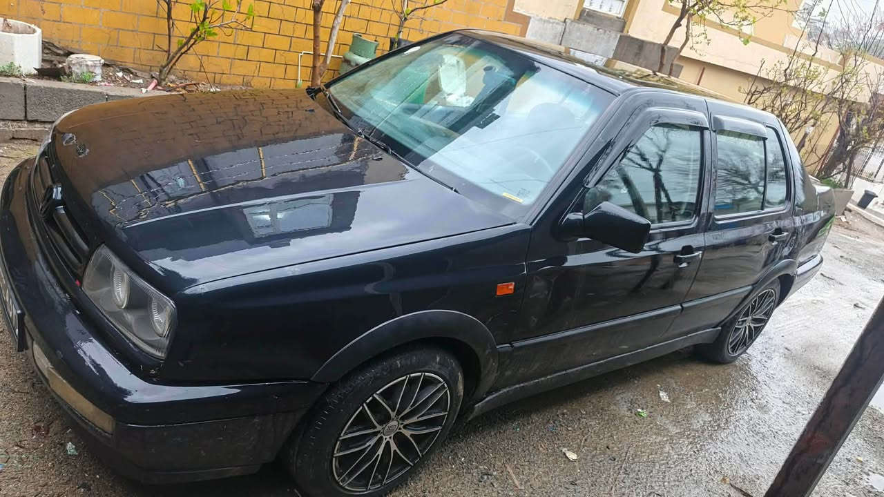 Otomatica makina 18model 1995 shaxala tabrid ba shart  gero makina be 3ayba weleky jwani la Sara armi plastiki hawrera  
***********
*********** السليمانية, العراق
