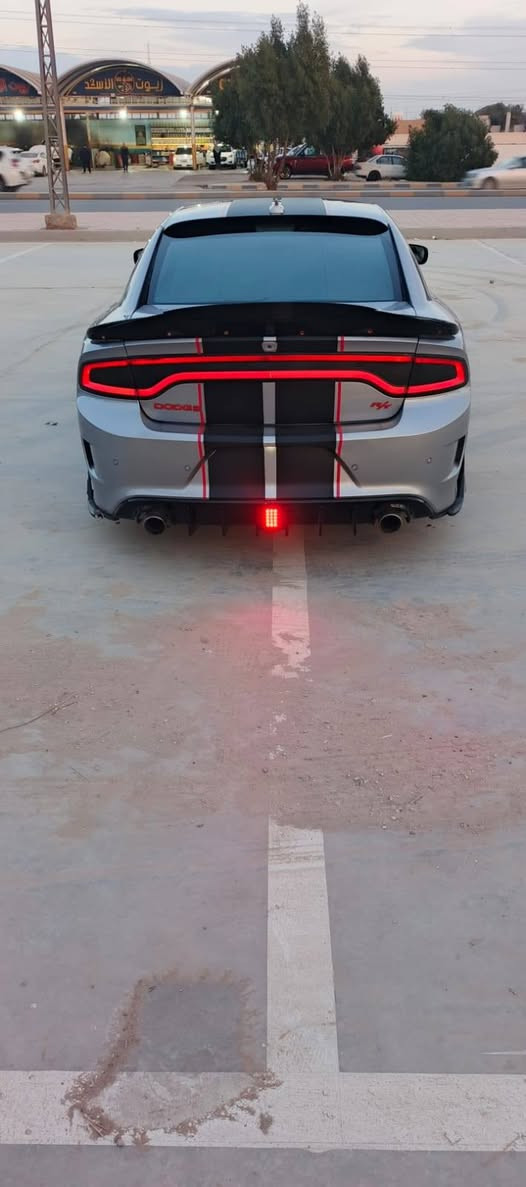 موديل 2018 RT
هيمي 5700 صاروخ مو سياره
فقط جاملغ بدون دواخل صبغ والبنيد تحديث srt
اي نقص مابيها السياره جاهزه
دباتها احمد كورسا شديت طرب صوتها يخبل
مكانها بغداد
هزه فحص سنويه كلها جديد
اريد مراوس اوباما ٥ لو ١٦ حتى لو بيها صبغ 
*********** اللي يحب يتصل
