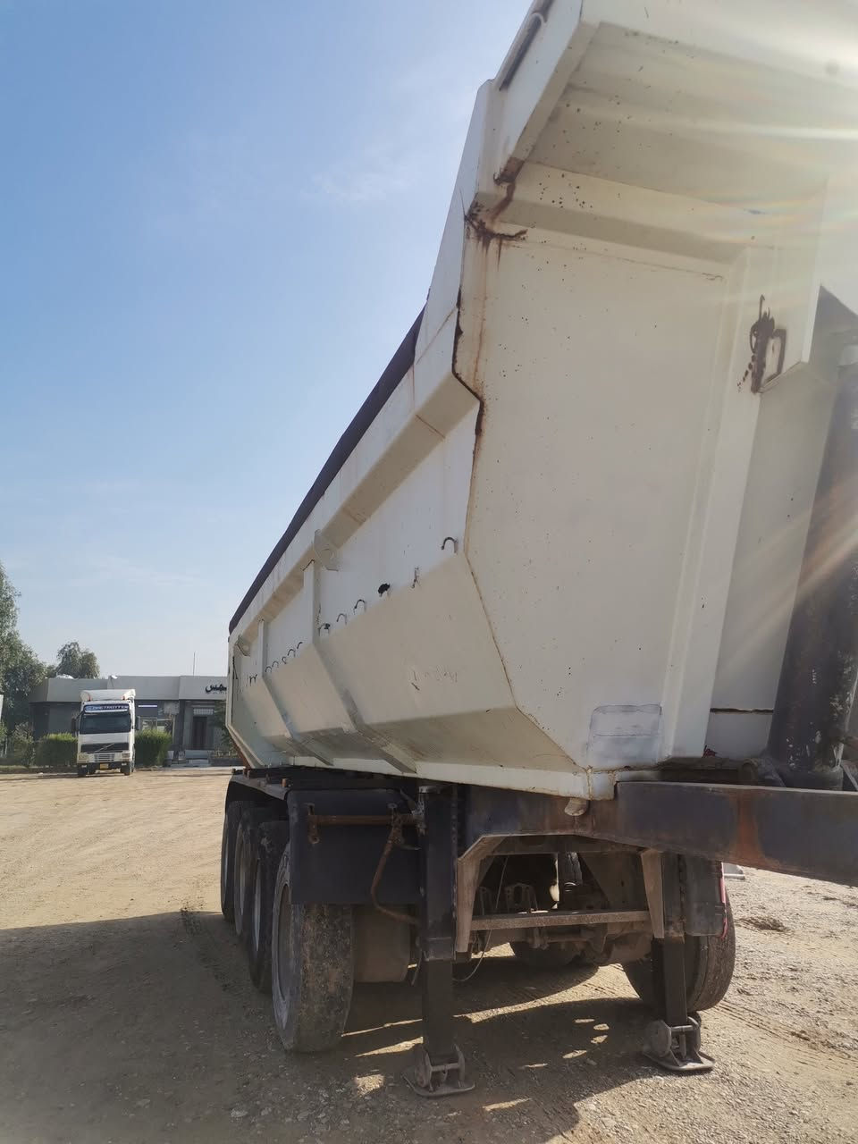 سلام علیکم بودي CNC
اربع دناكيل بودي كامل بشرط
تايرات بيهن تعبانا
 مكان كركوك قرب حي صناعي الجديد
رقم مبايل ***********
***********
